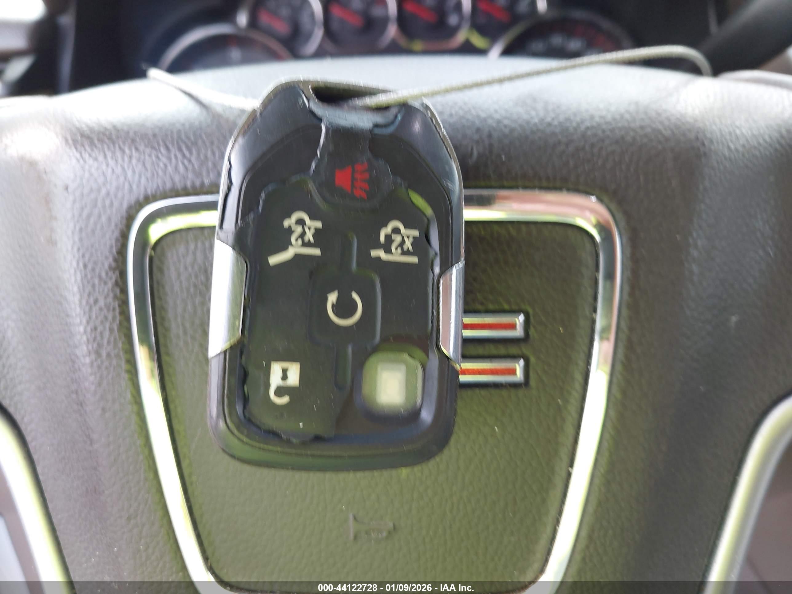 GMC YUKON image 11