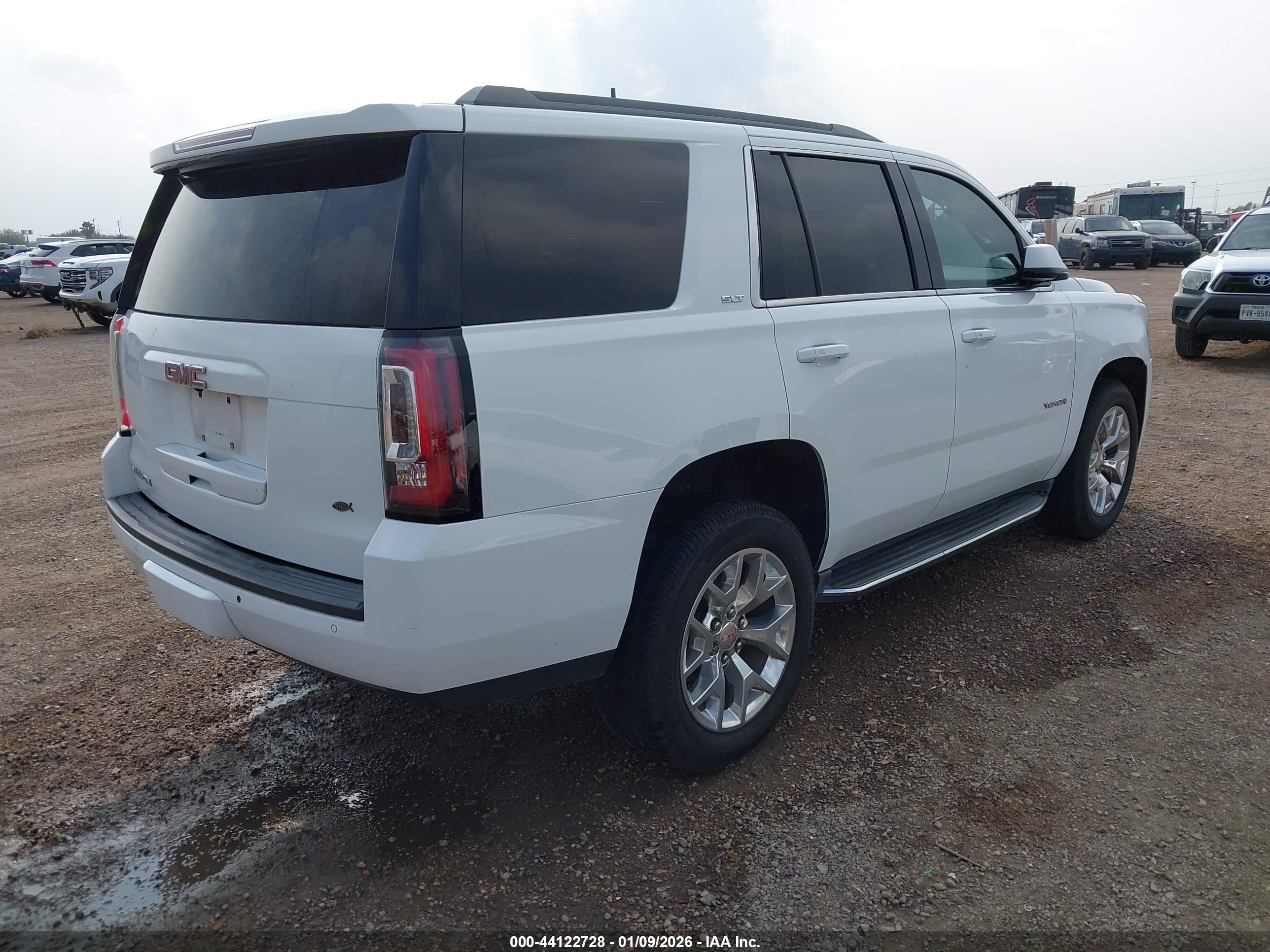 GMC YUKON image 4