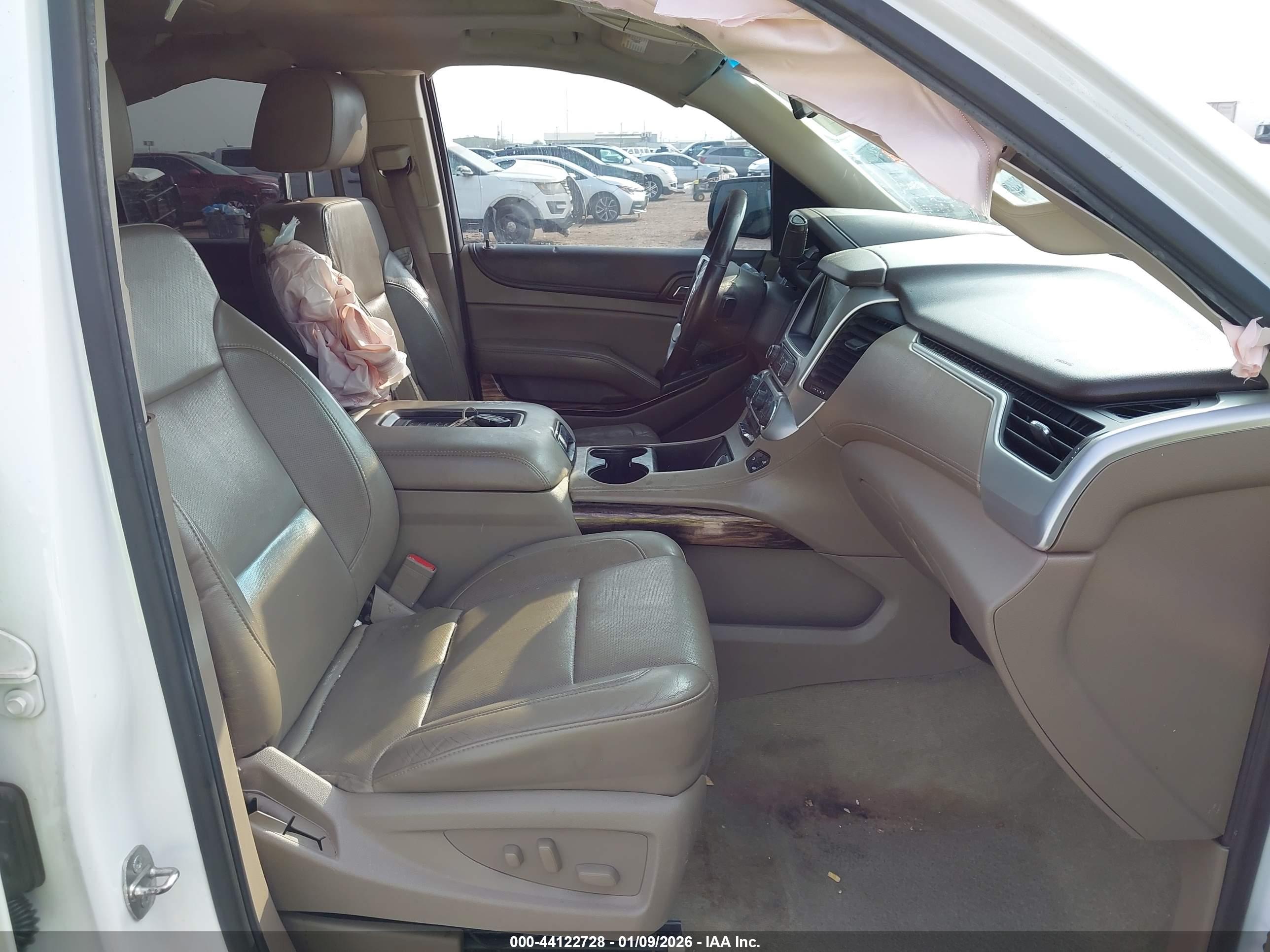 GMC YUKON image 5