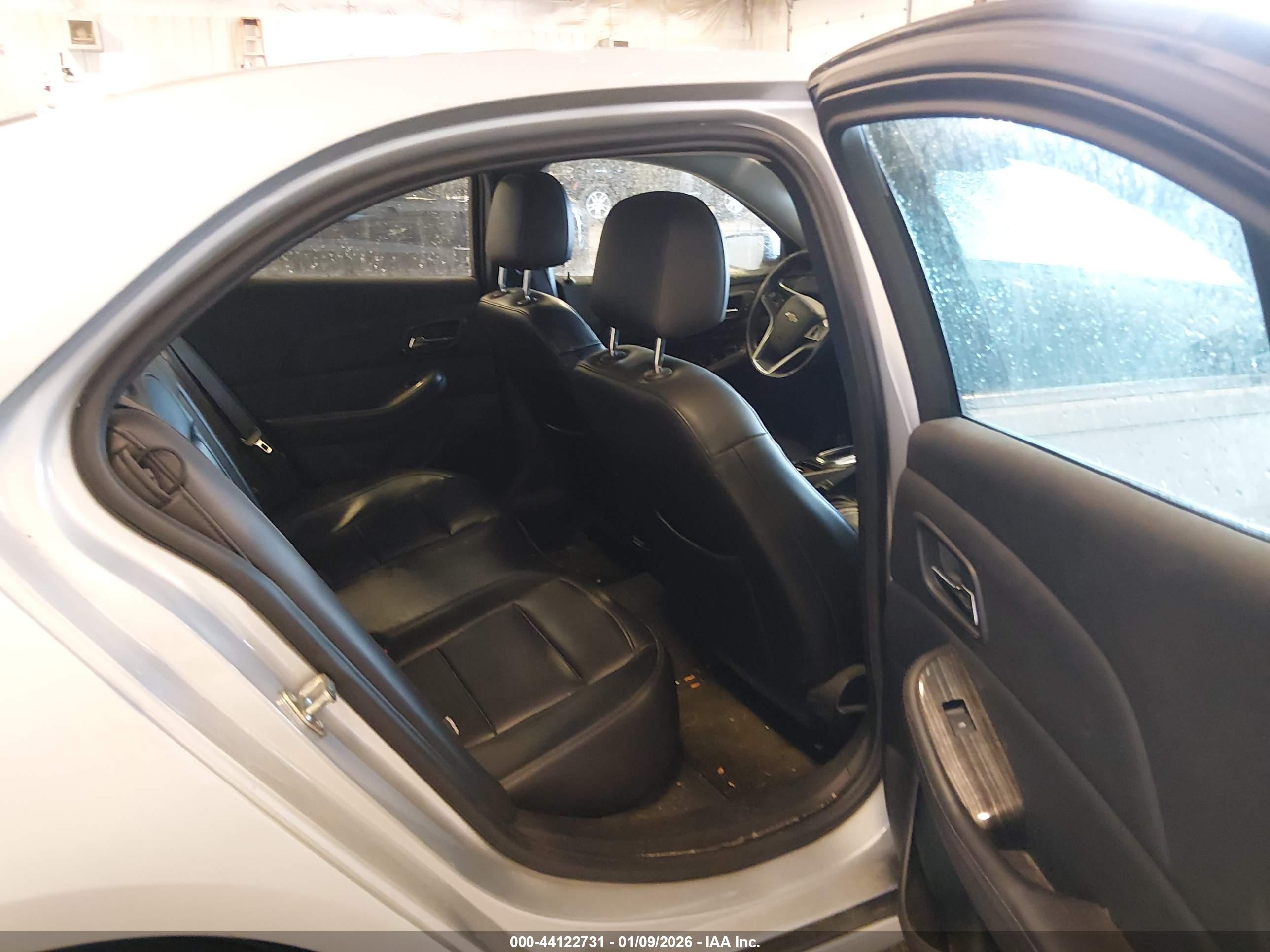 CHEVROLET MALIBU image 8