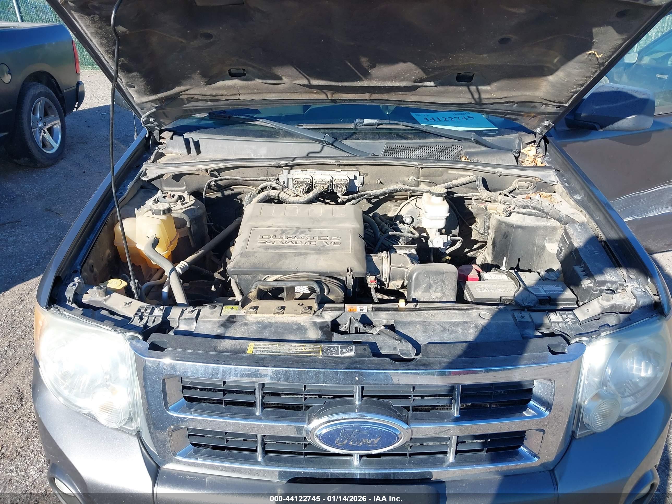 FORD ESCAPE image 10