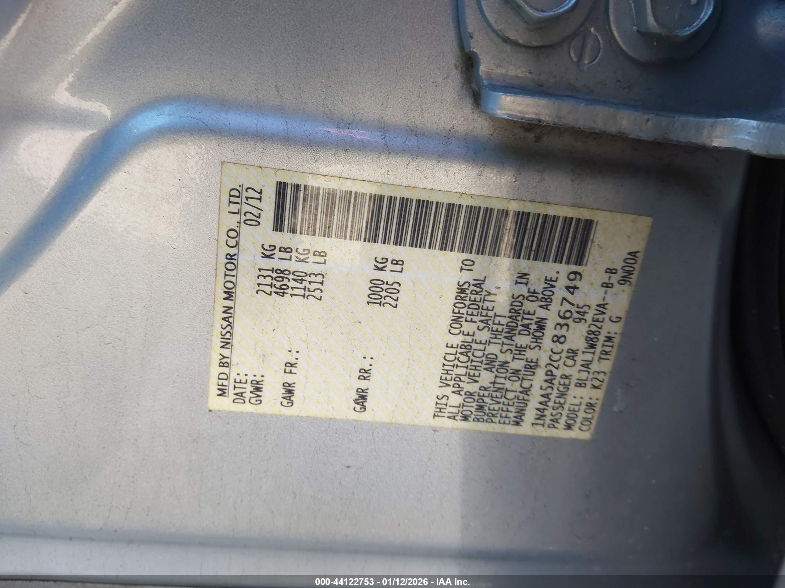 NISSAN MAXIMA image 9