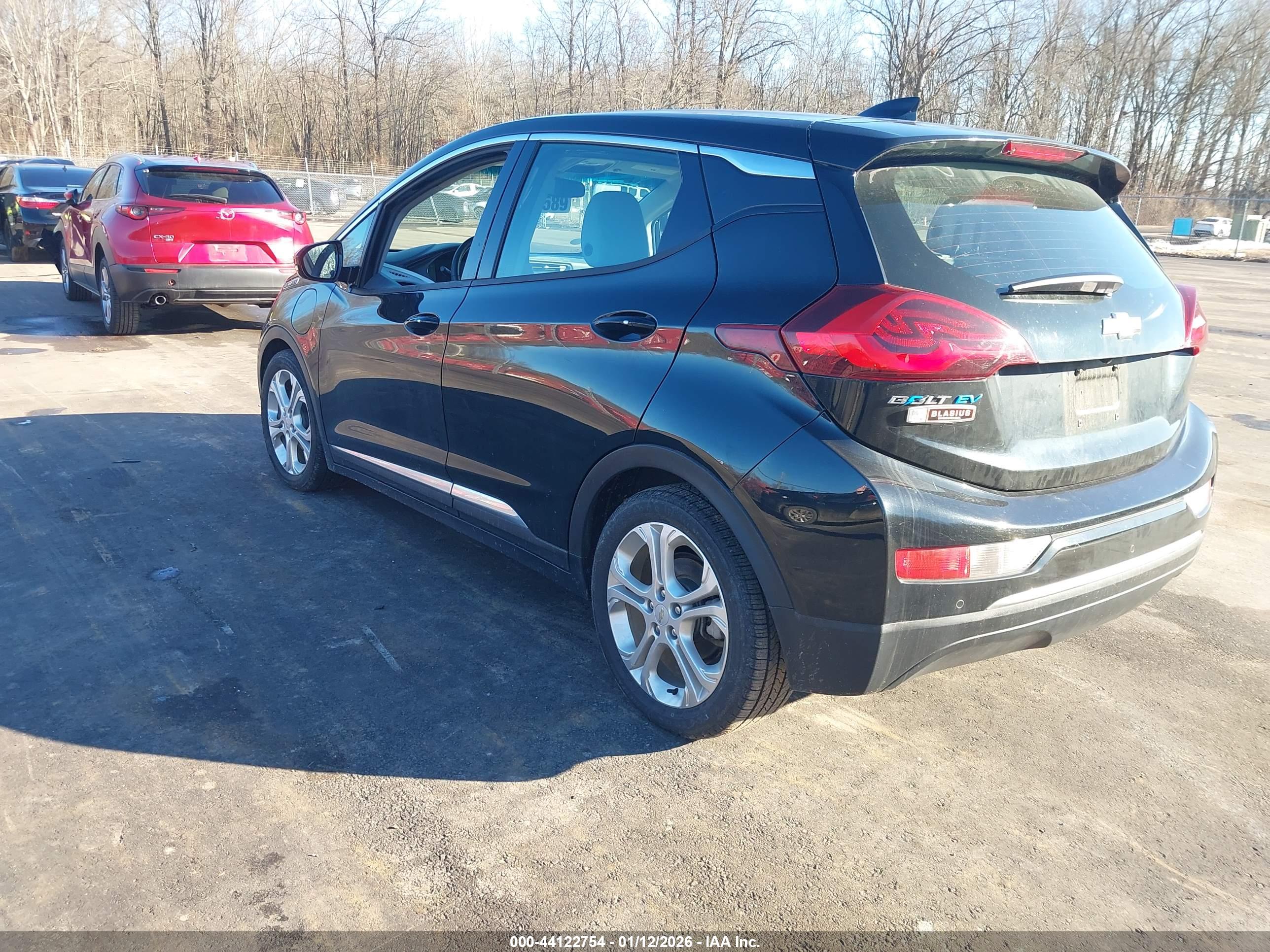 CHEVROLET BOLT image 3