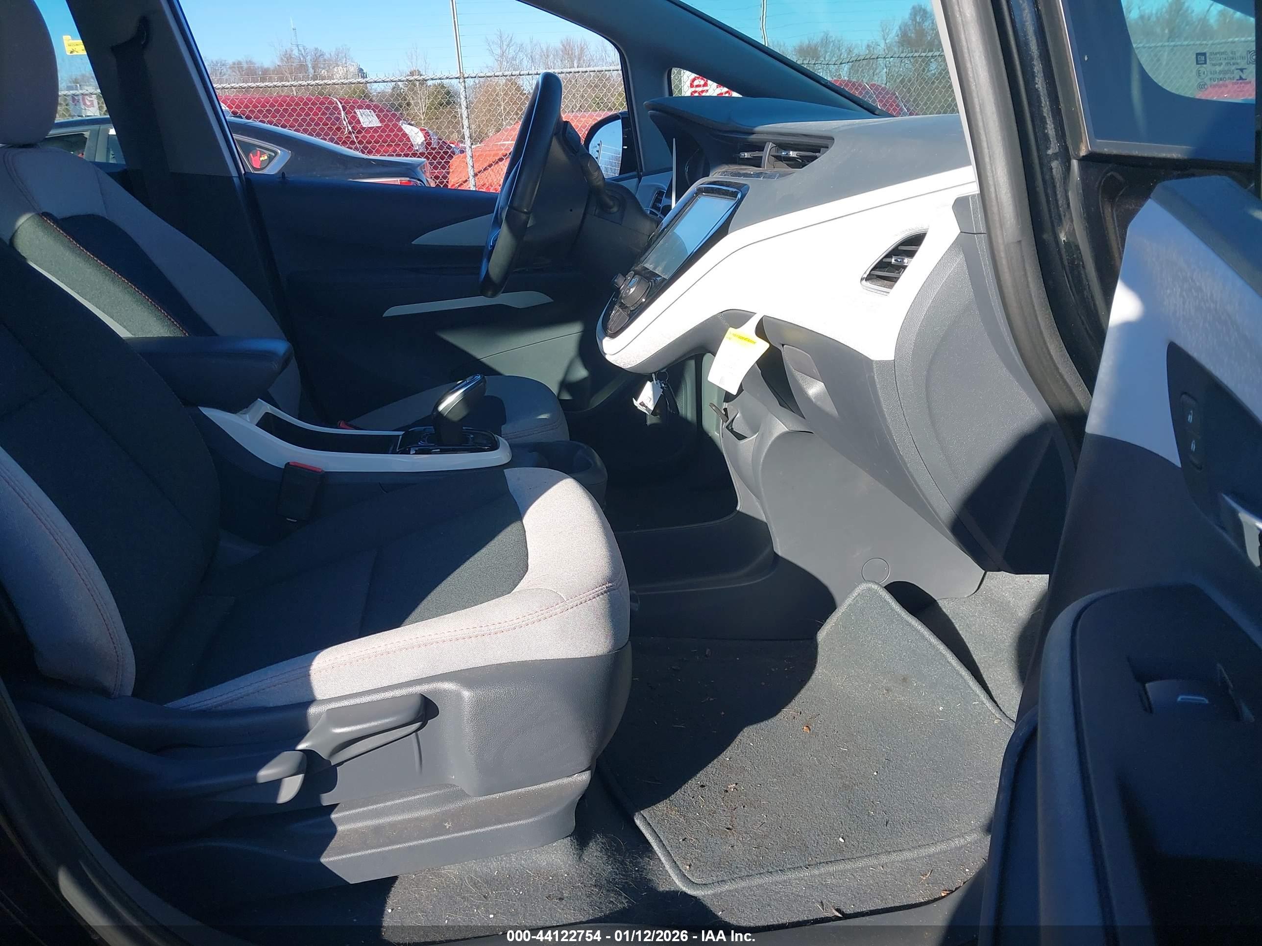 CHEVROLET BOLT image 5