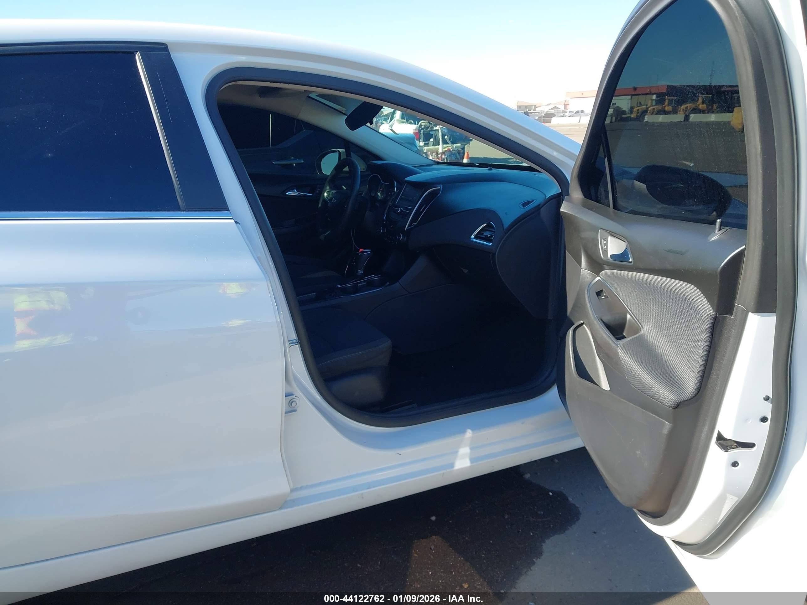 CHEVROLET CRUZE image 5