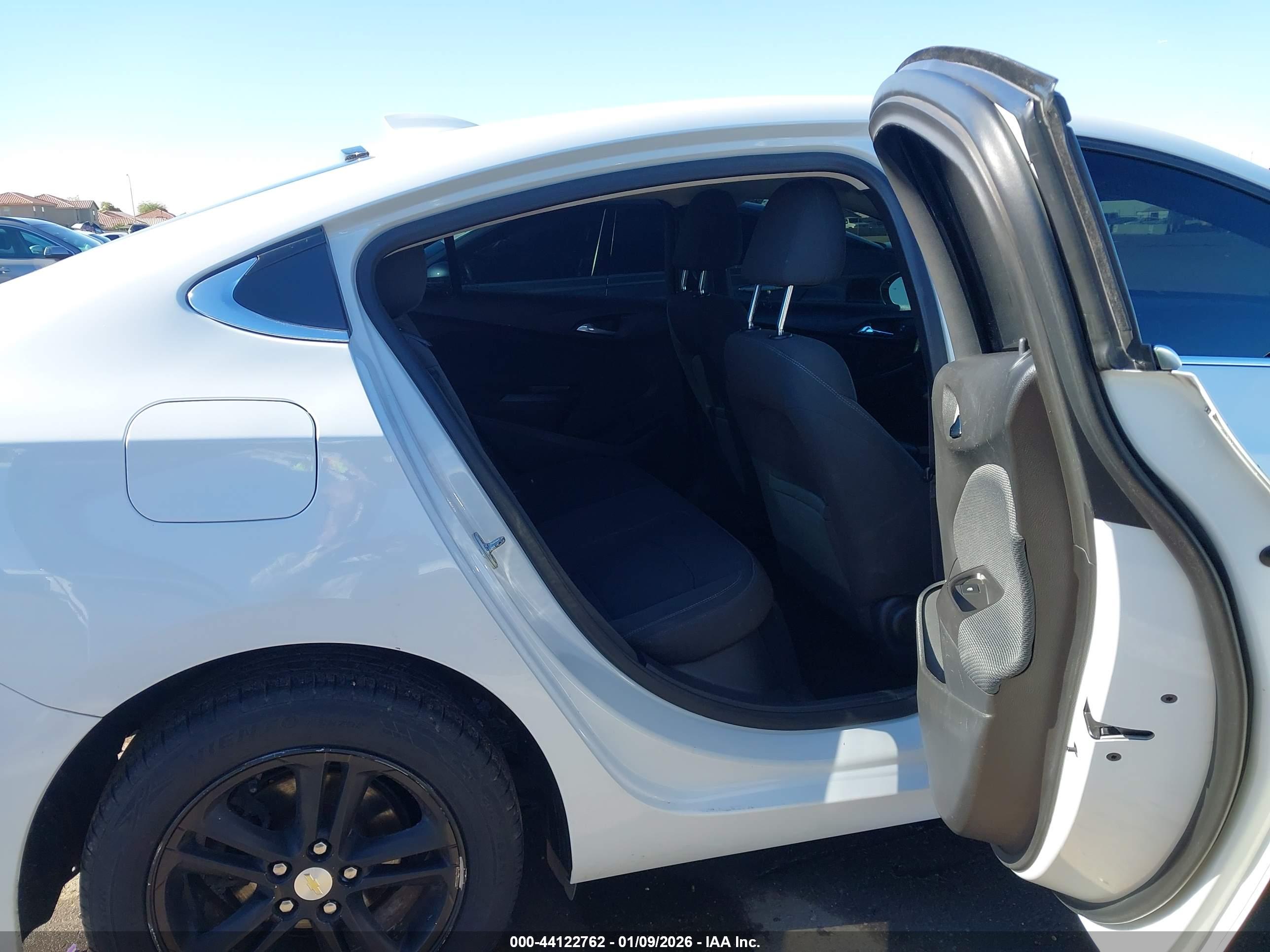 CHEVROLET CRUZE image 8