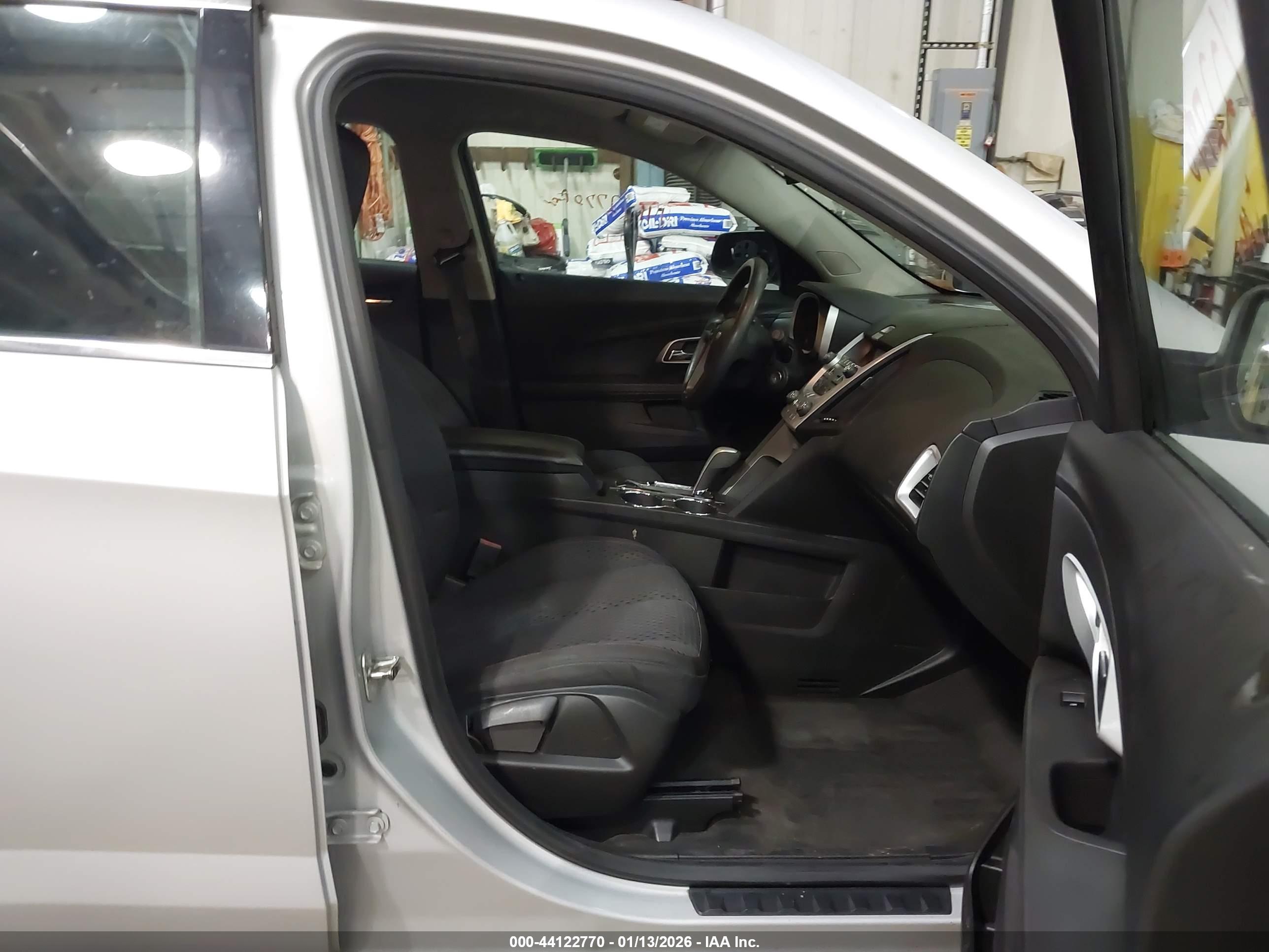 CHEVROLET EQUINOX image 5