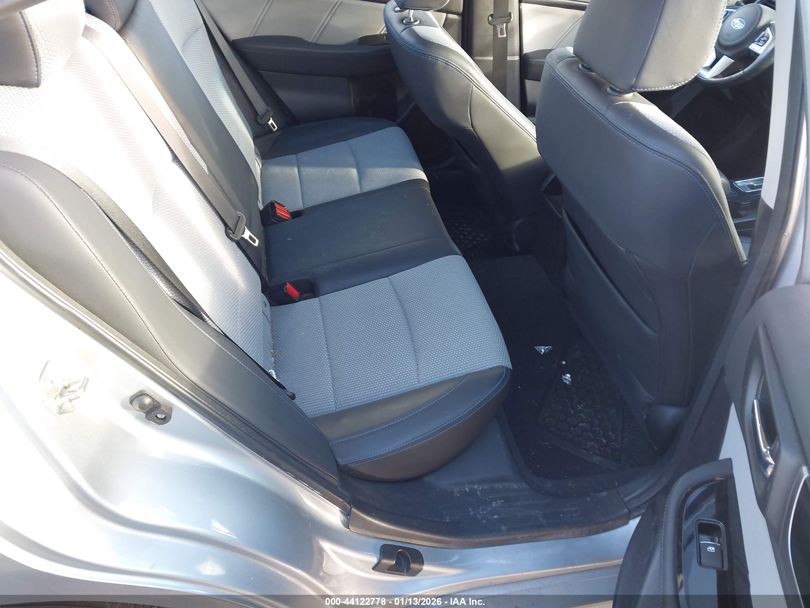 SUBARU LEGACY image 8