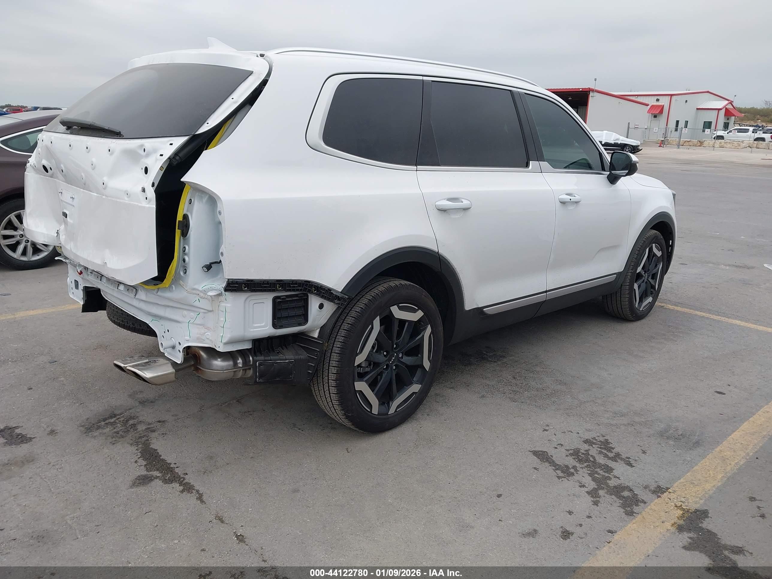 KIA TELLURIDE image 4