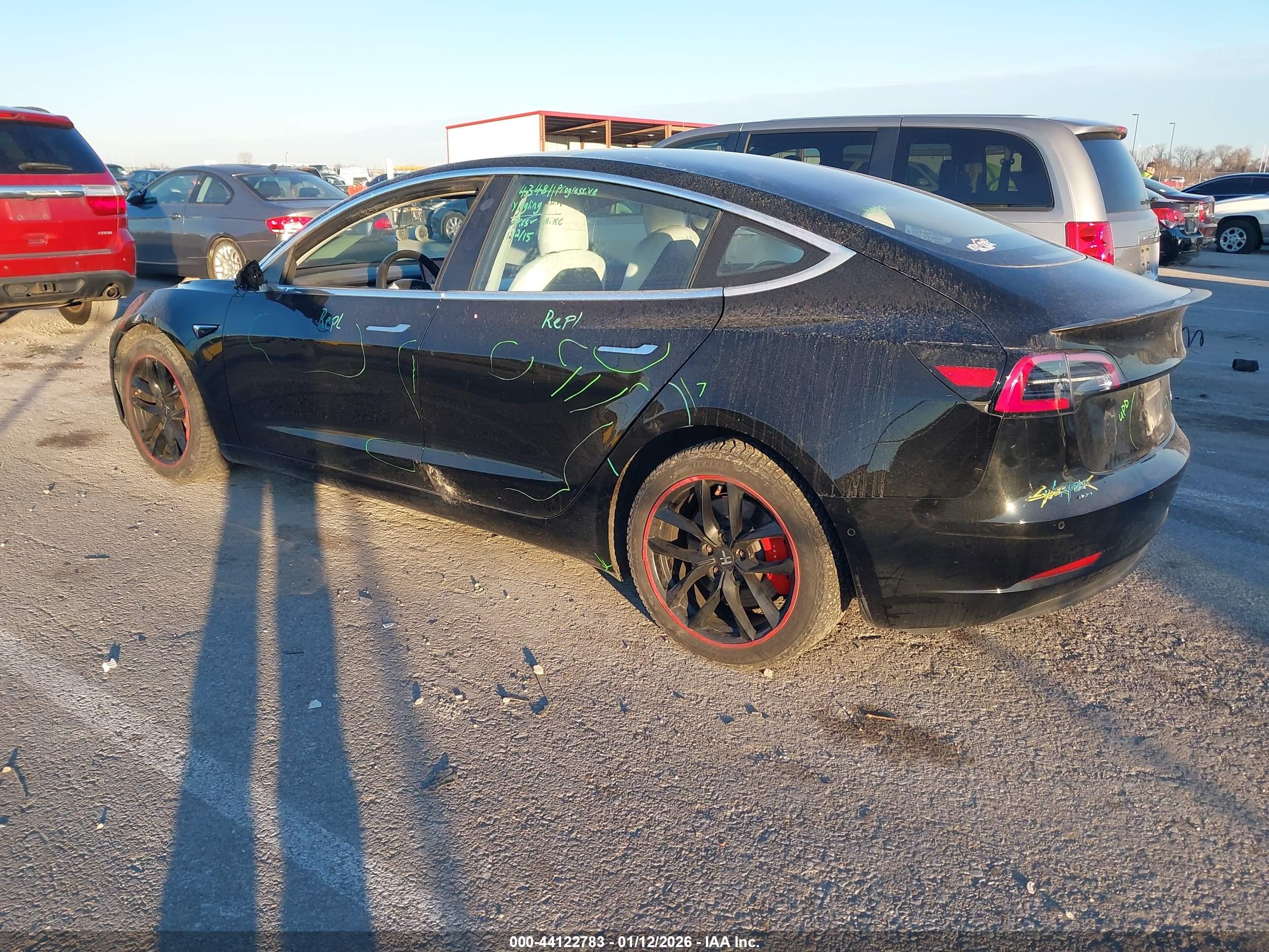 TESLA MODEL image 3