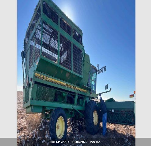 JOHN DEERE image 4