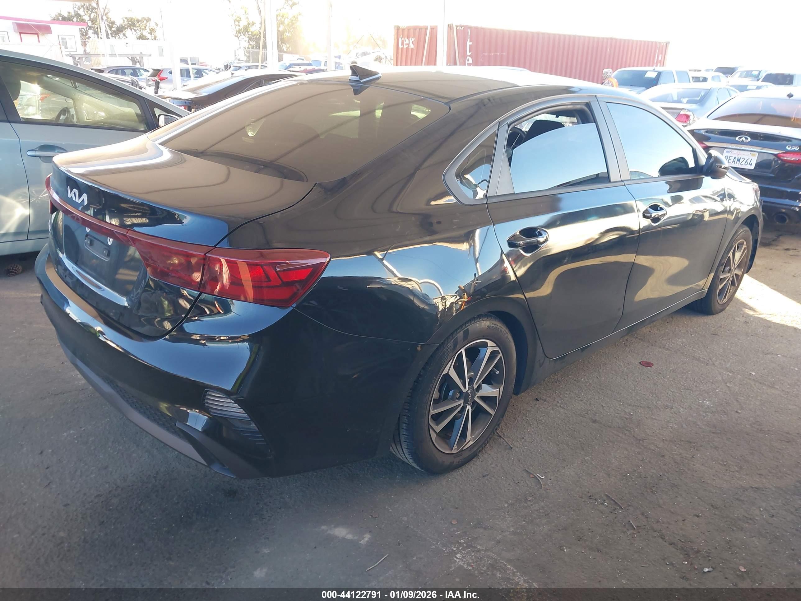 KIA FORTE image 4