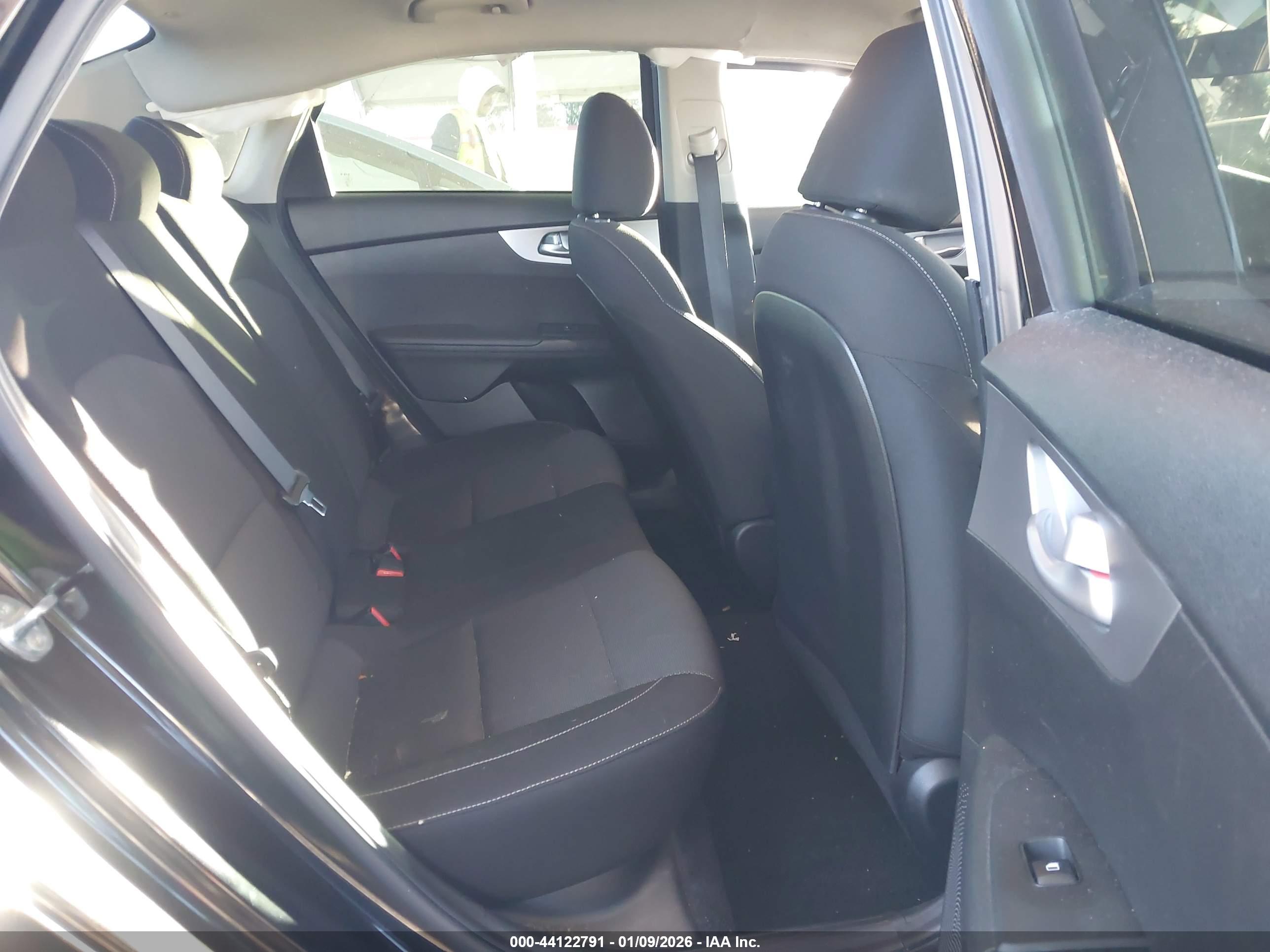 KIA FORTE image 8
