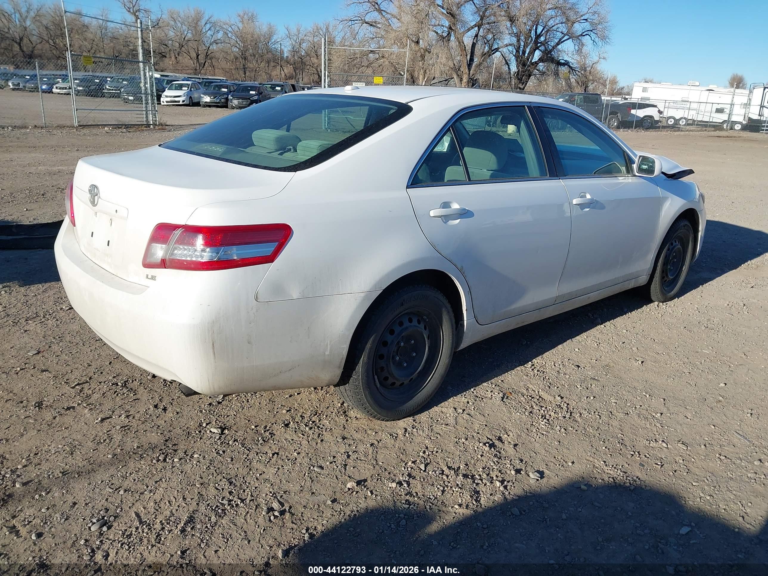 TOYOTA CAMRY image 4