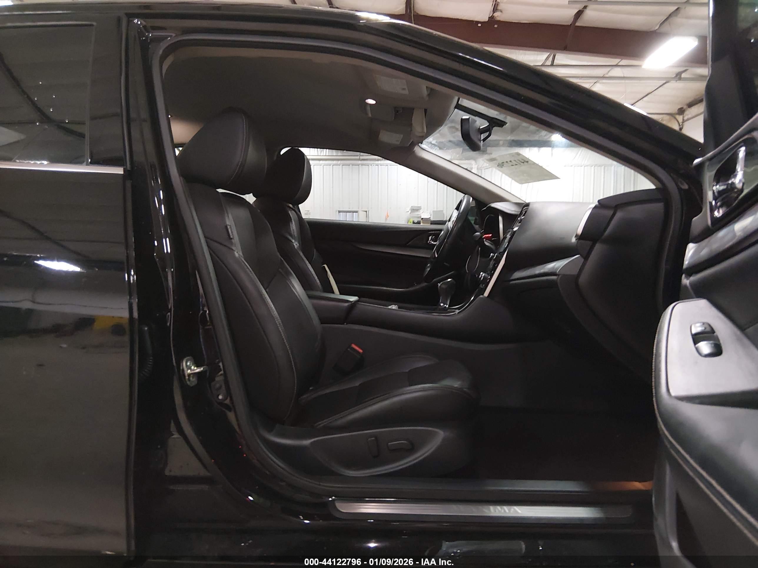 NISSAN MAXIMA image 5