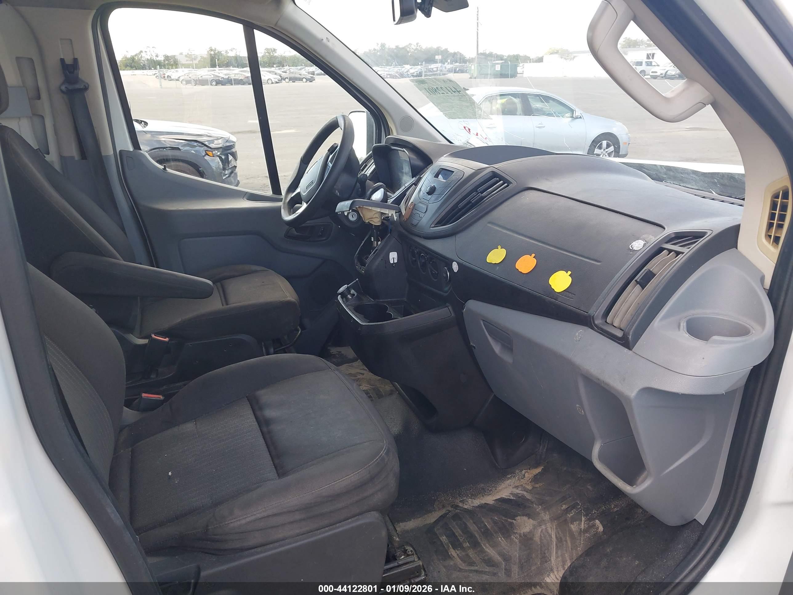 FORD TRANSIT-250 image 5