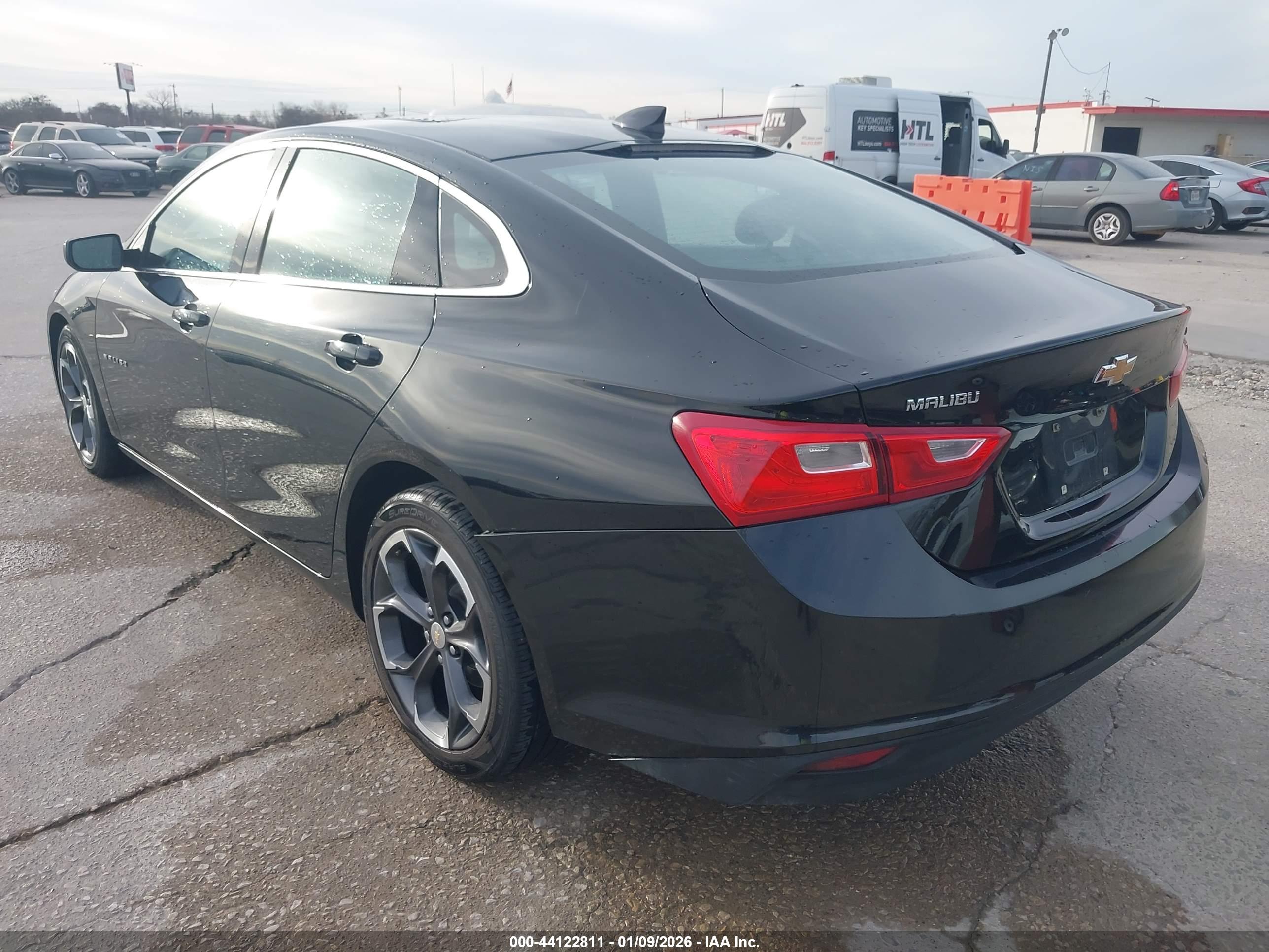 CHEVROLET MALIBU image 3