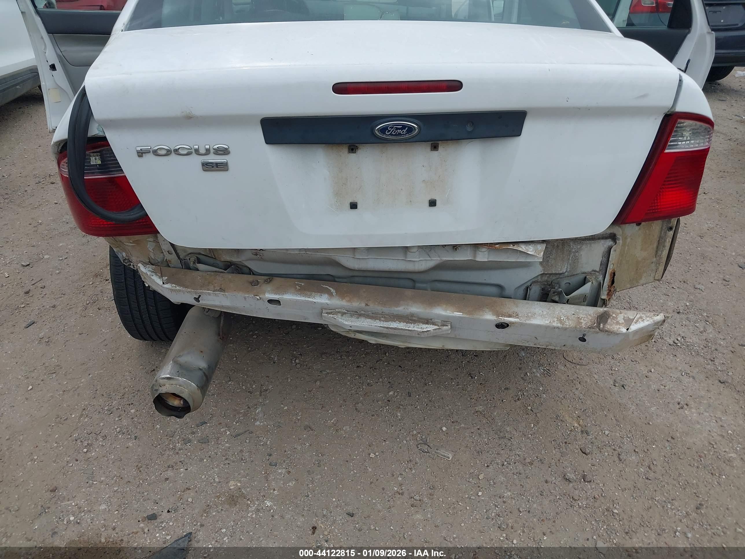 FORD FOCUS image 6