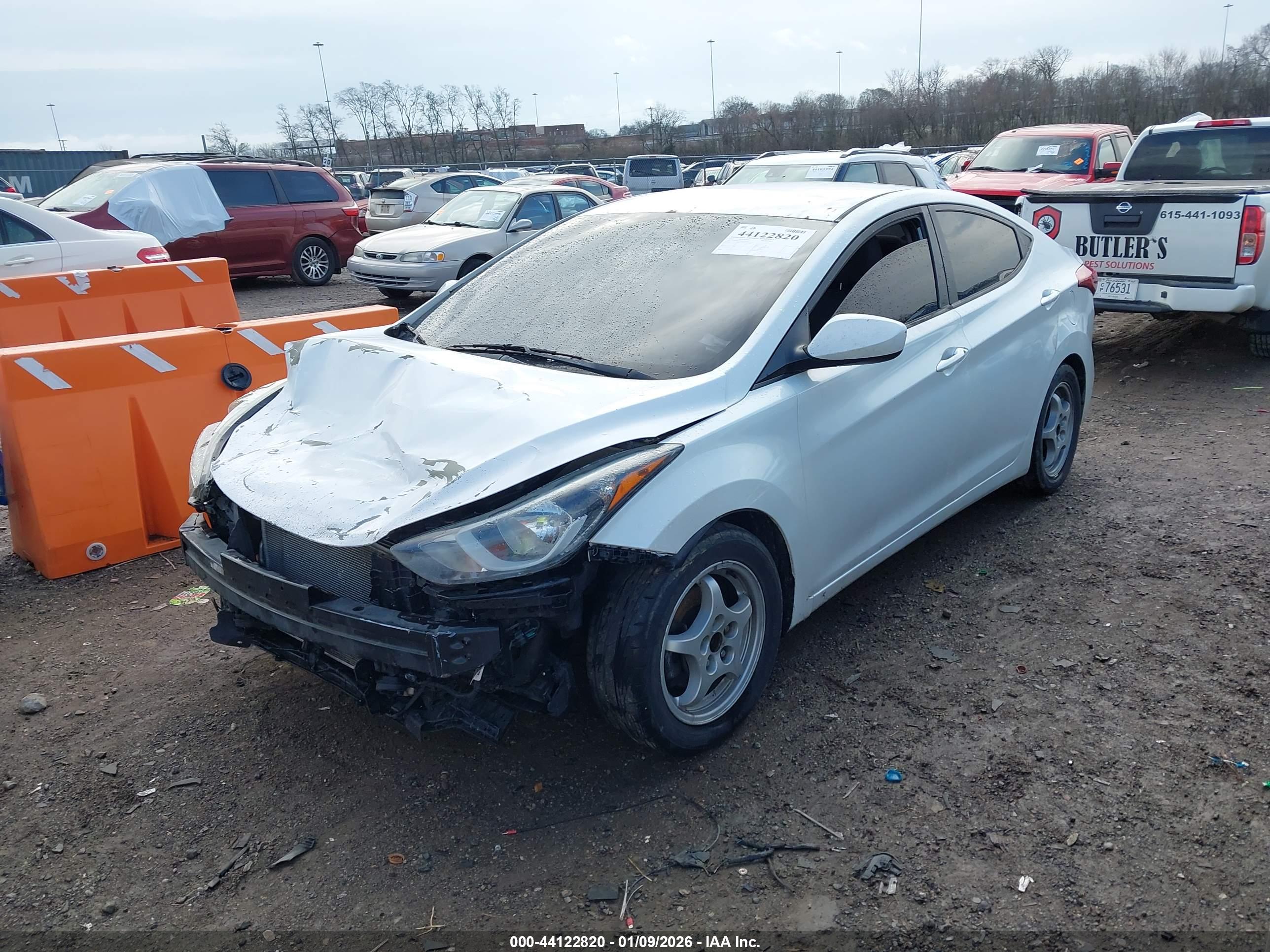 HYUNDAI ELANTRA image 2