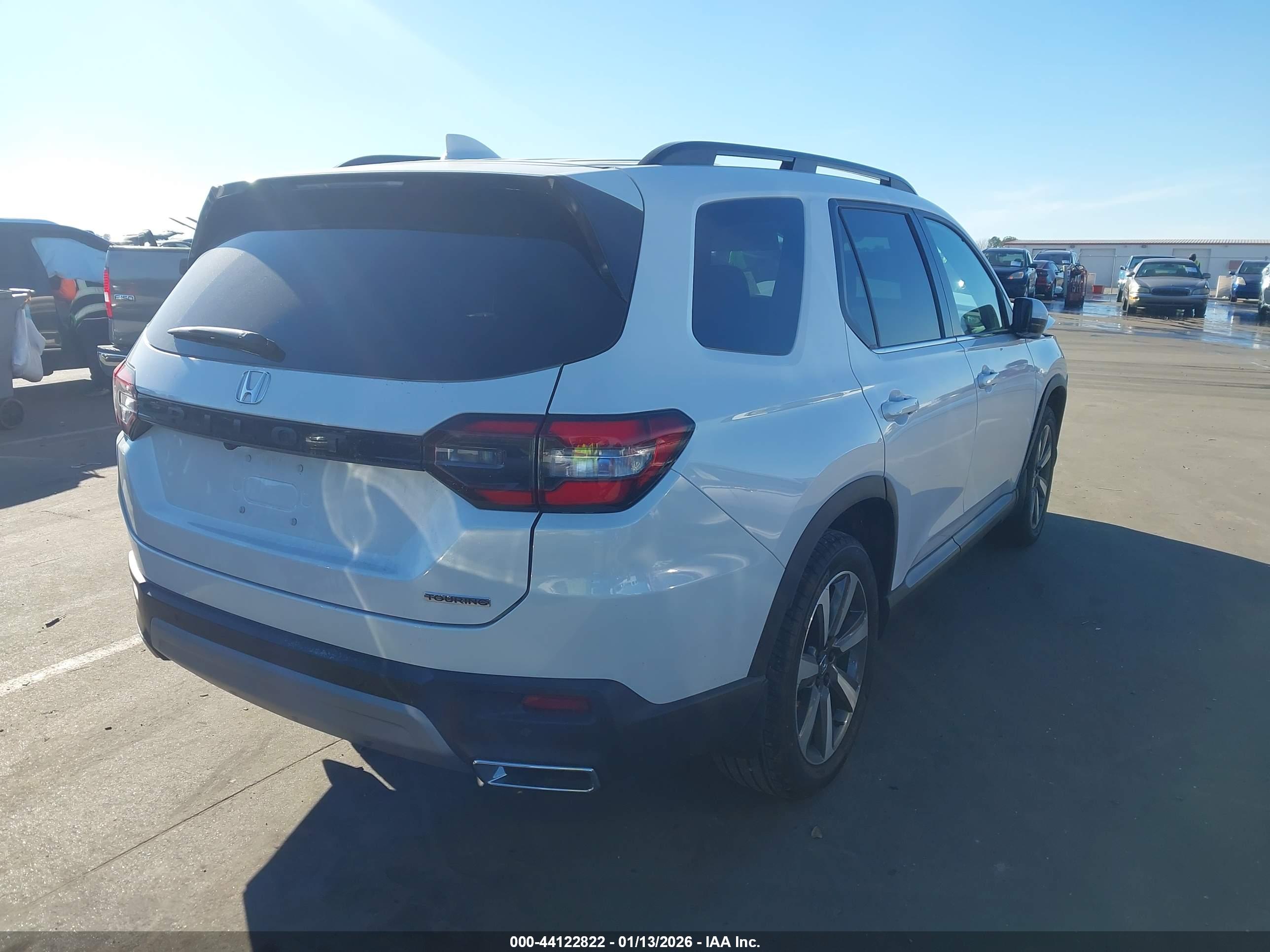 HONDA PILOT image 4