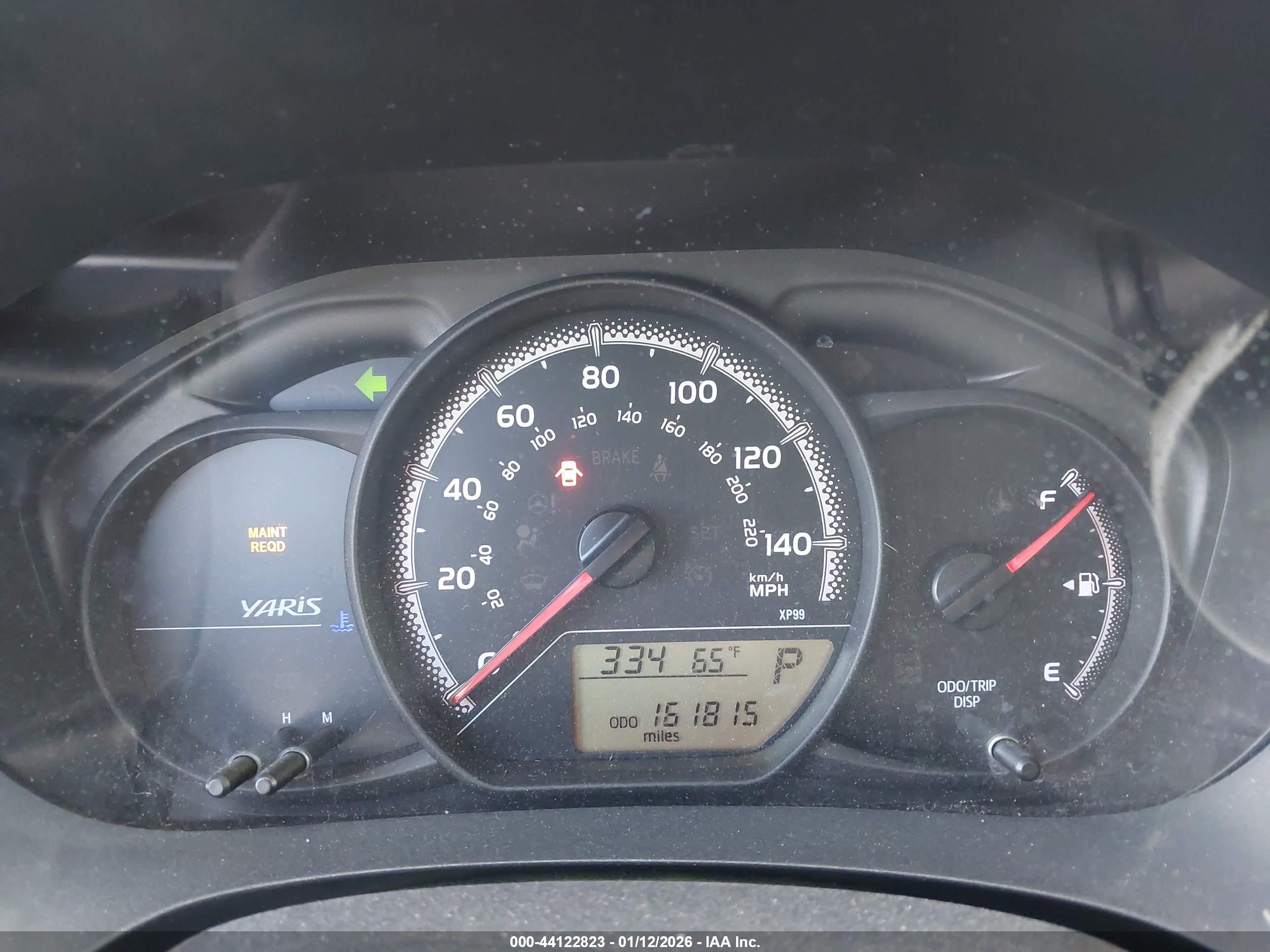 TOYOTA YARIS image 7