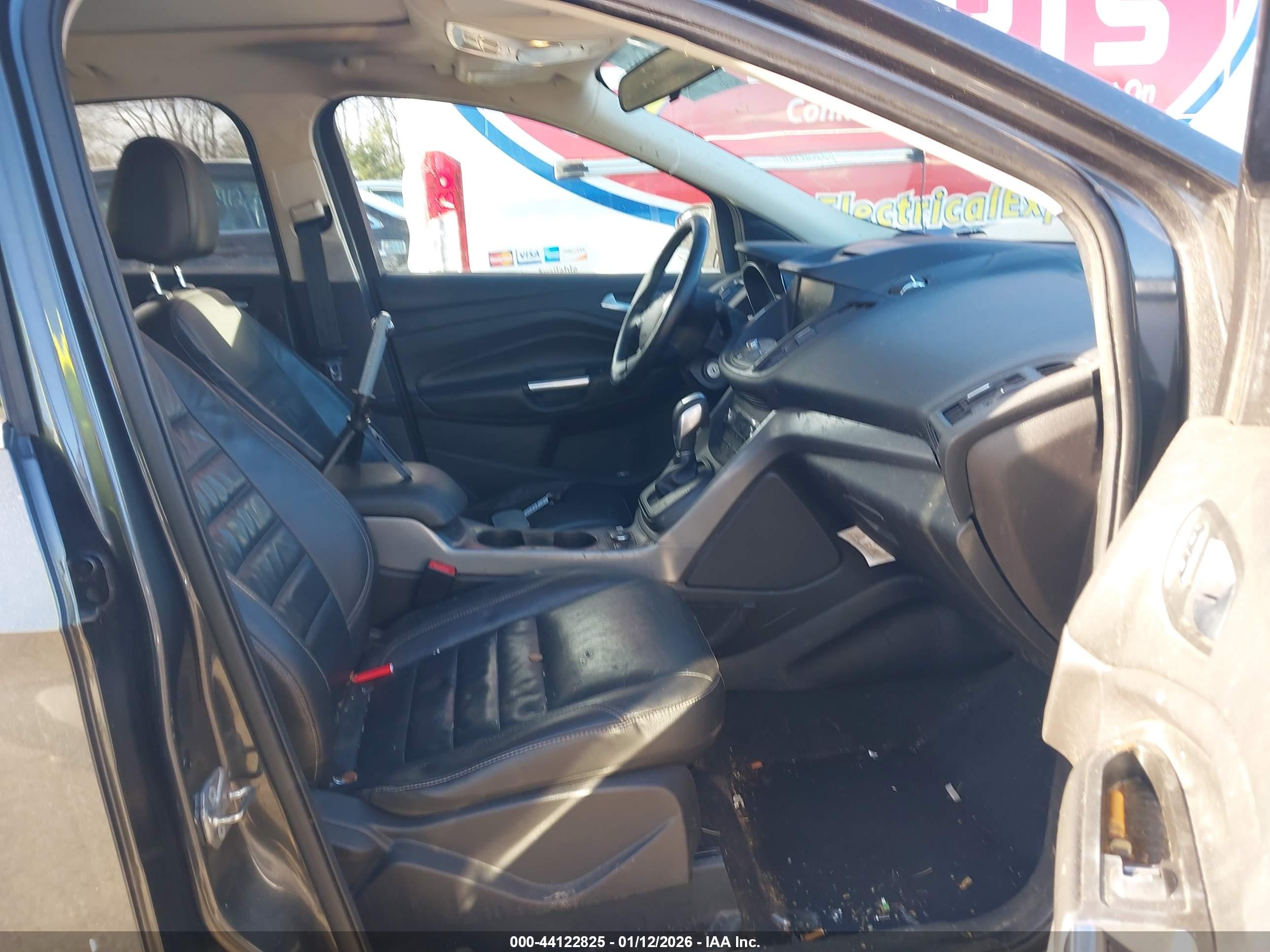 FORD ESCAPE image 5
