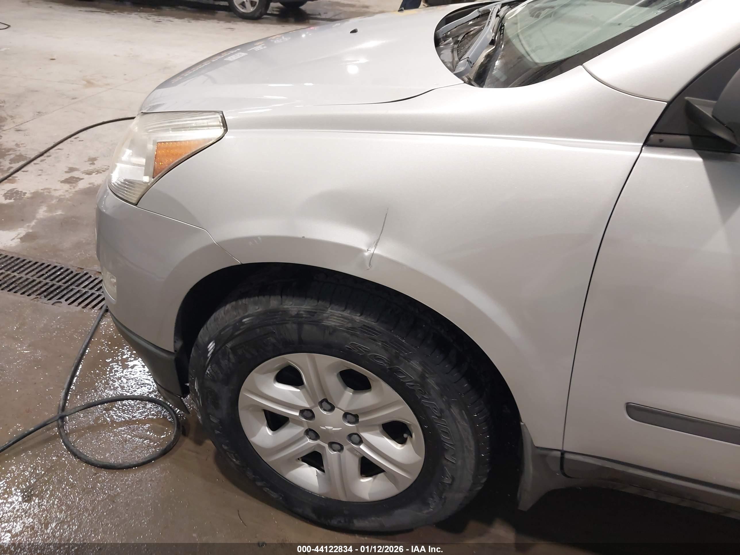 CHEVROLET TRAVERSE image 6