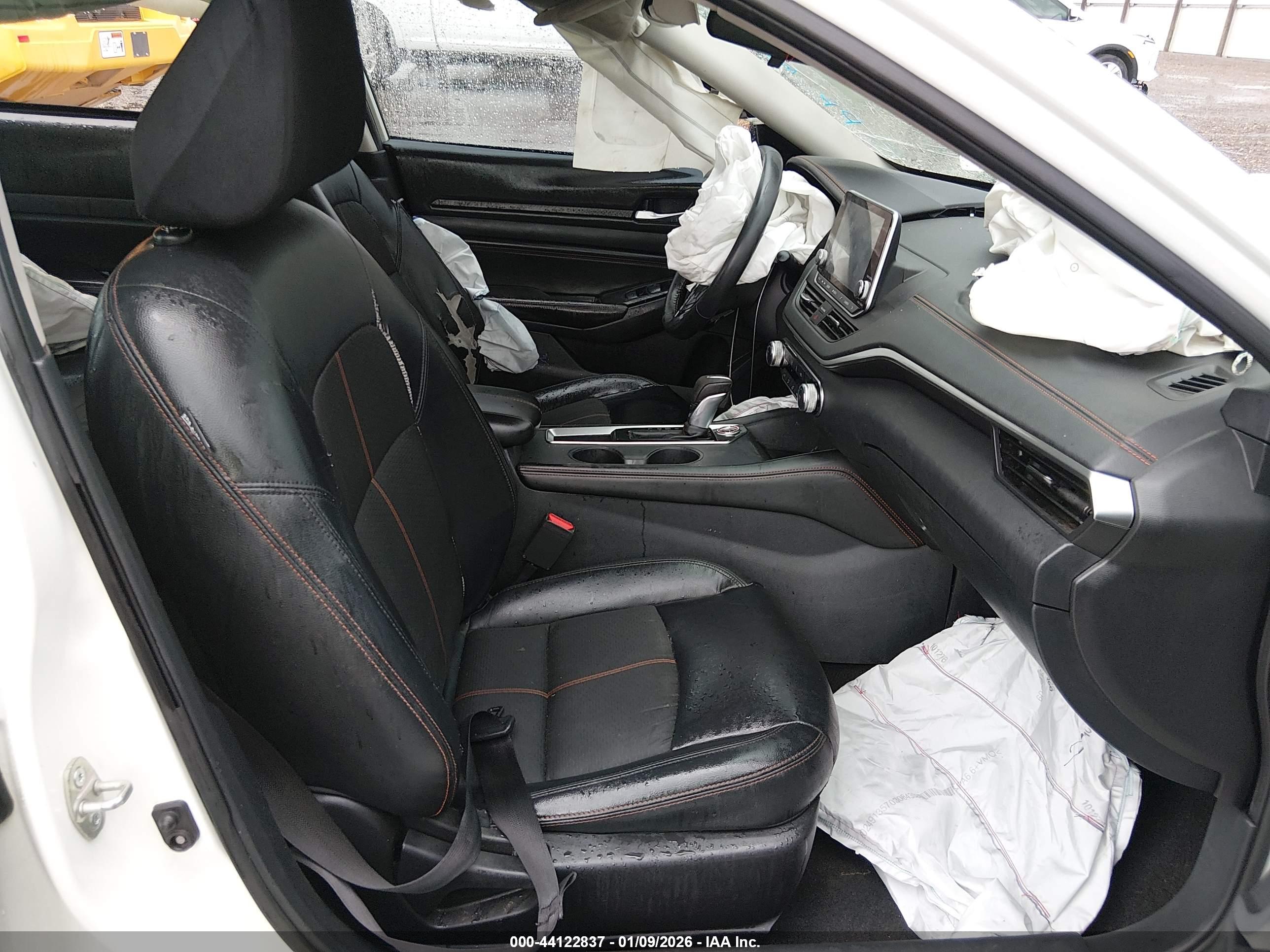 NISSAN ALTIMA image 5