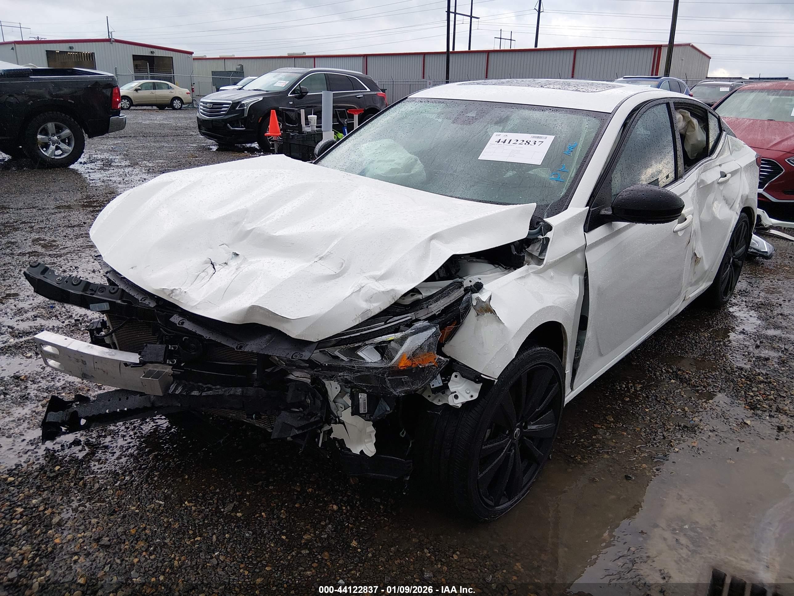 NISSAN ALTIMA image 6
