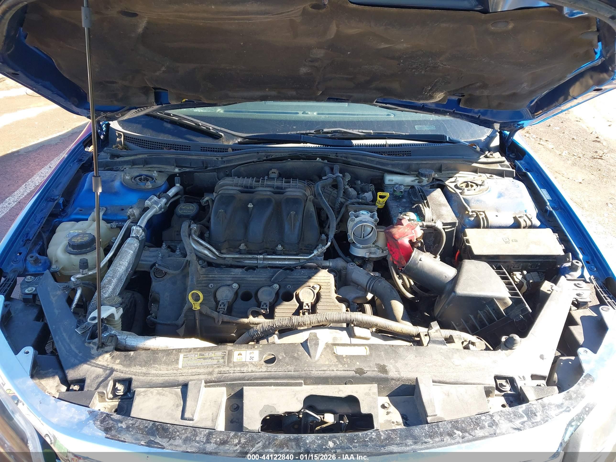 FORD FUSION image 10