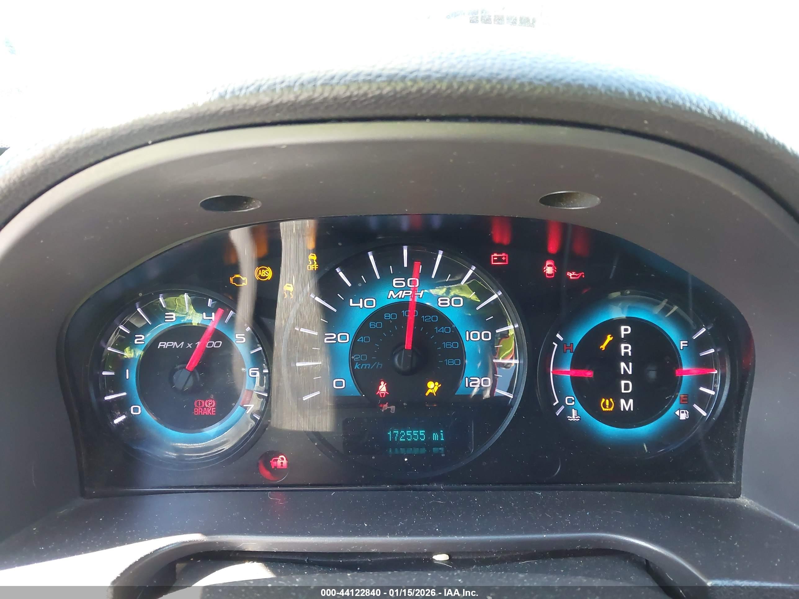 FORD FUSION image 7