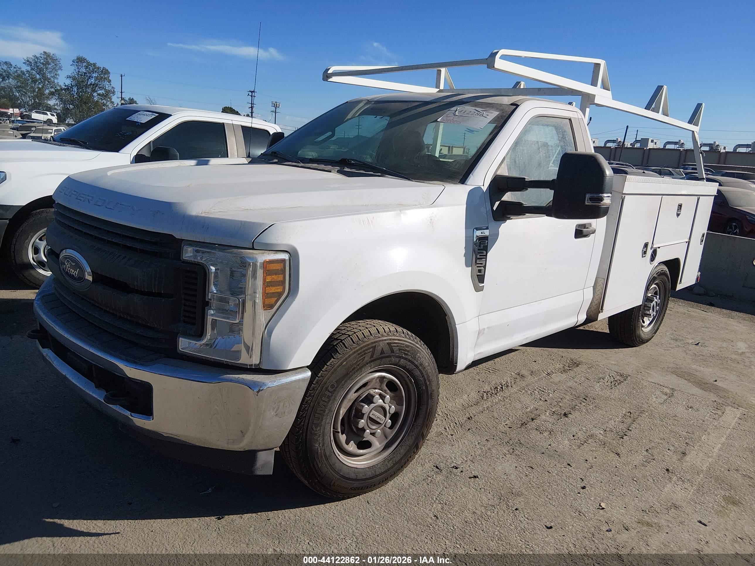 FORD F-250 image 2