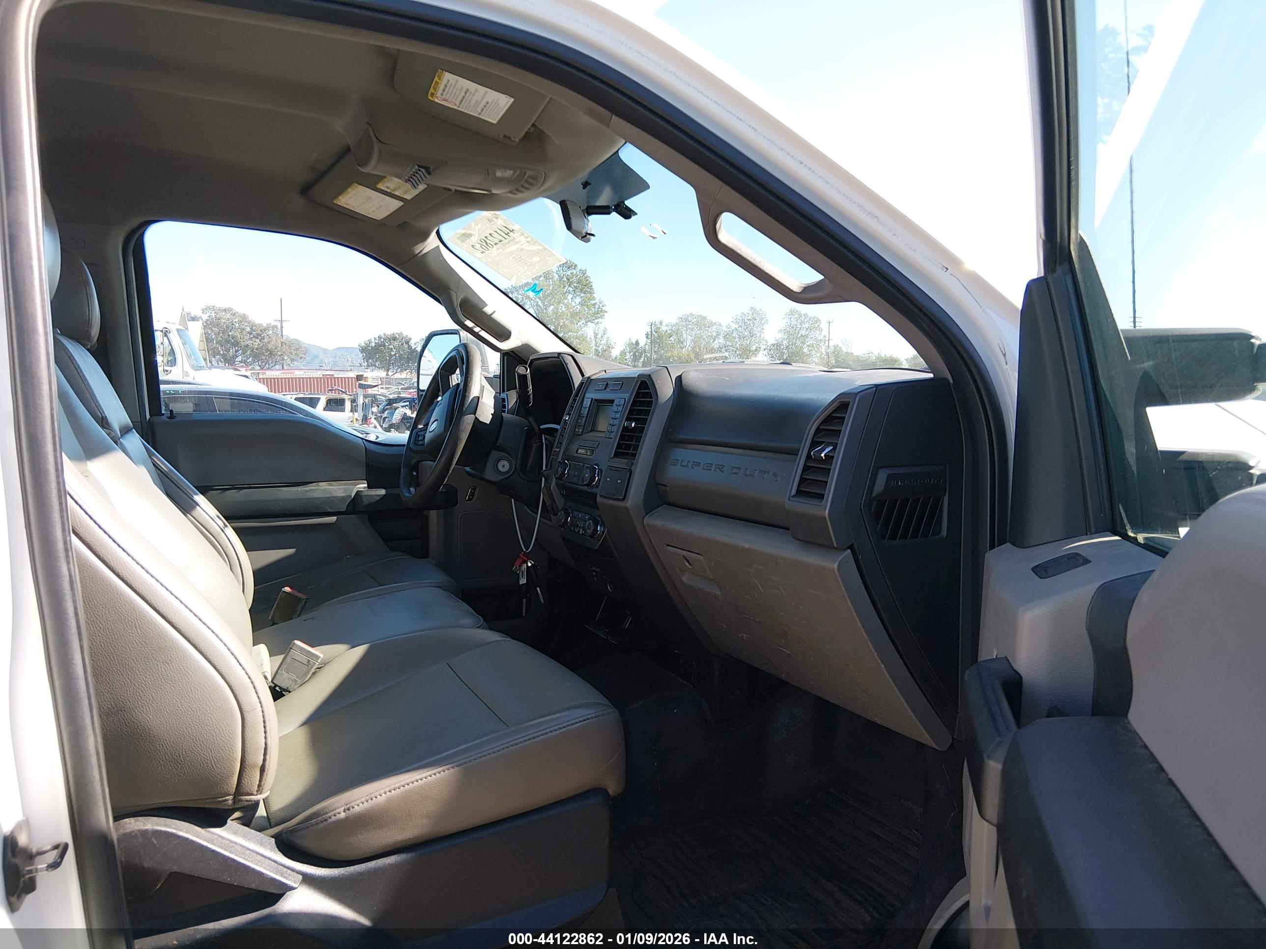 FORD F-250 image 5