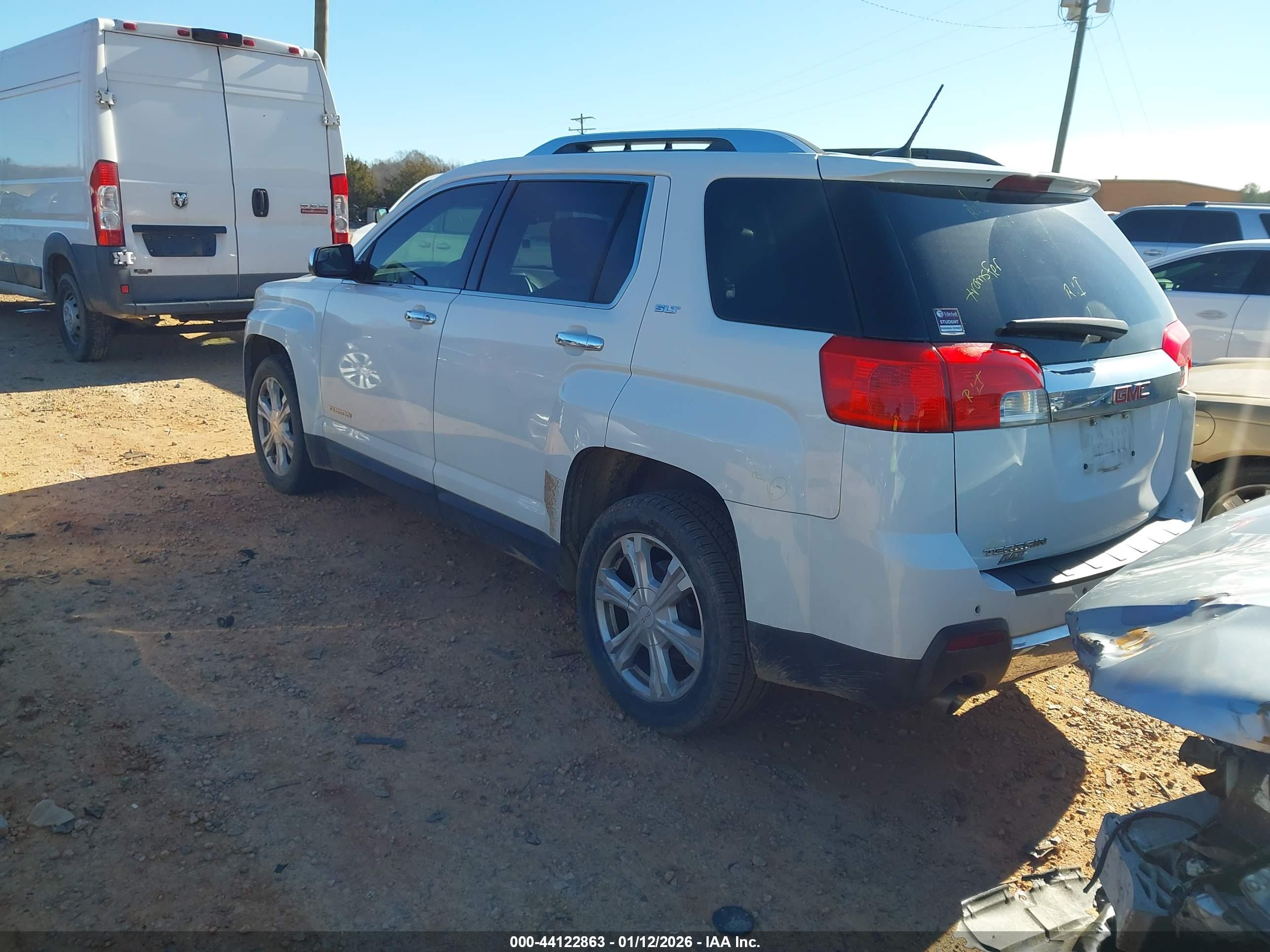 GMC TERRAIN image 3