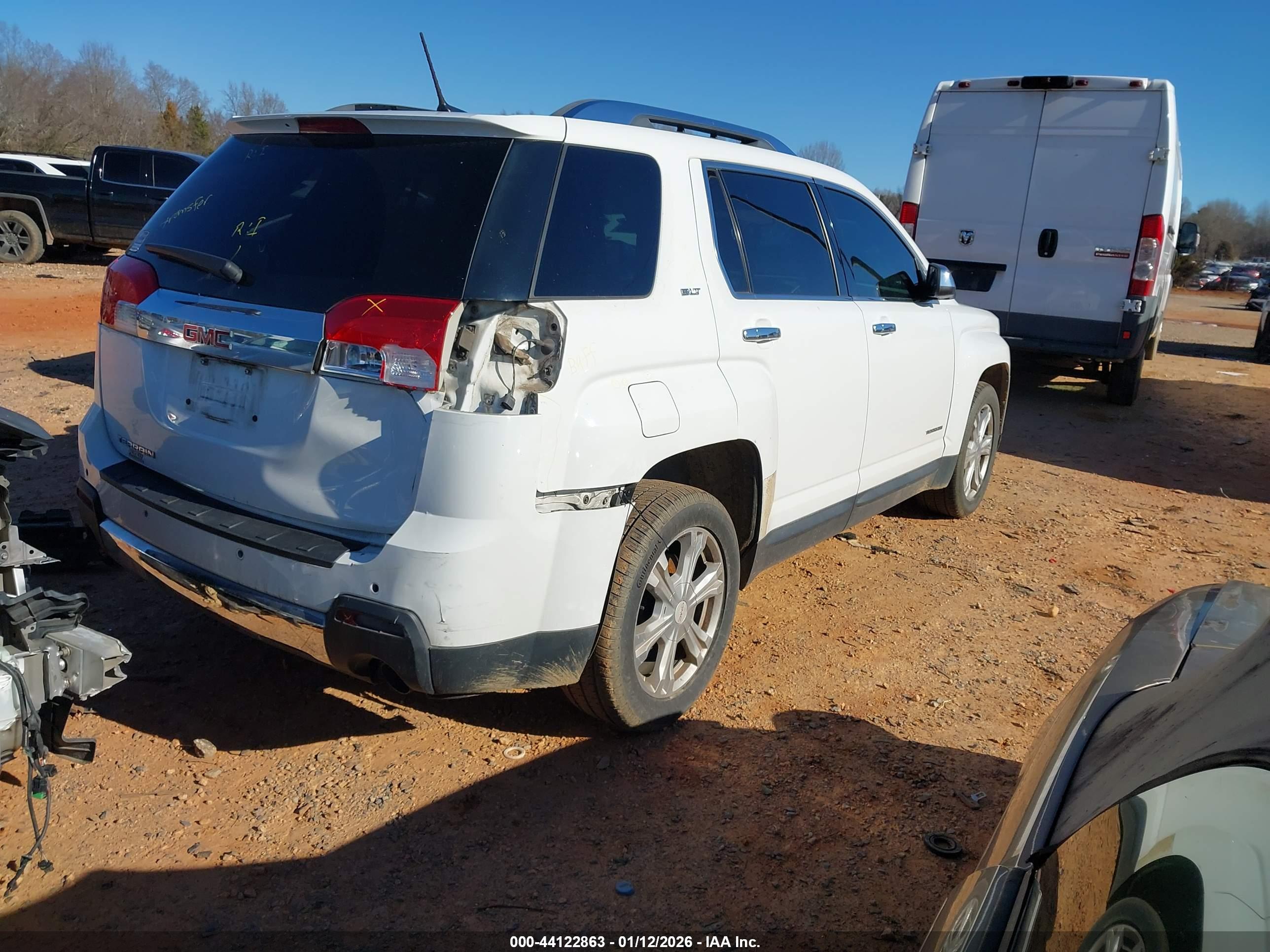 GMC TERRAIN image 4