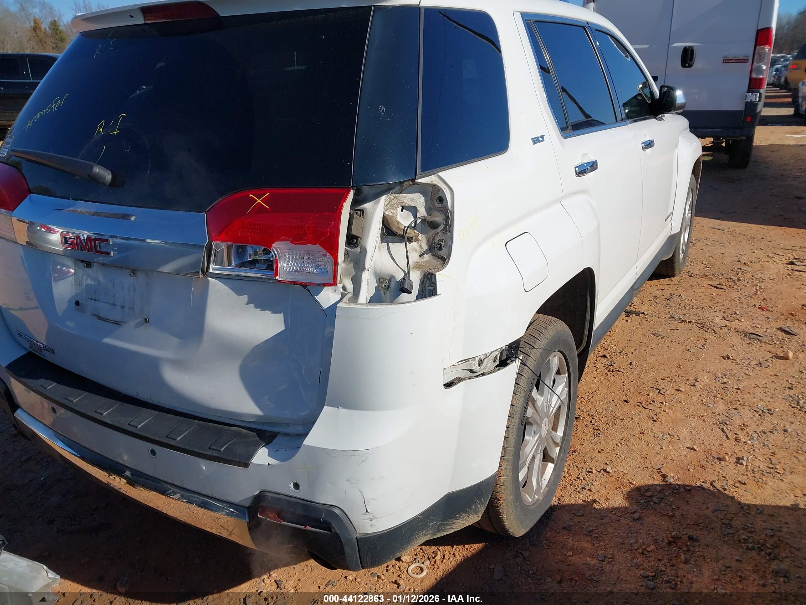 GMC TERRAIN image 6