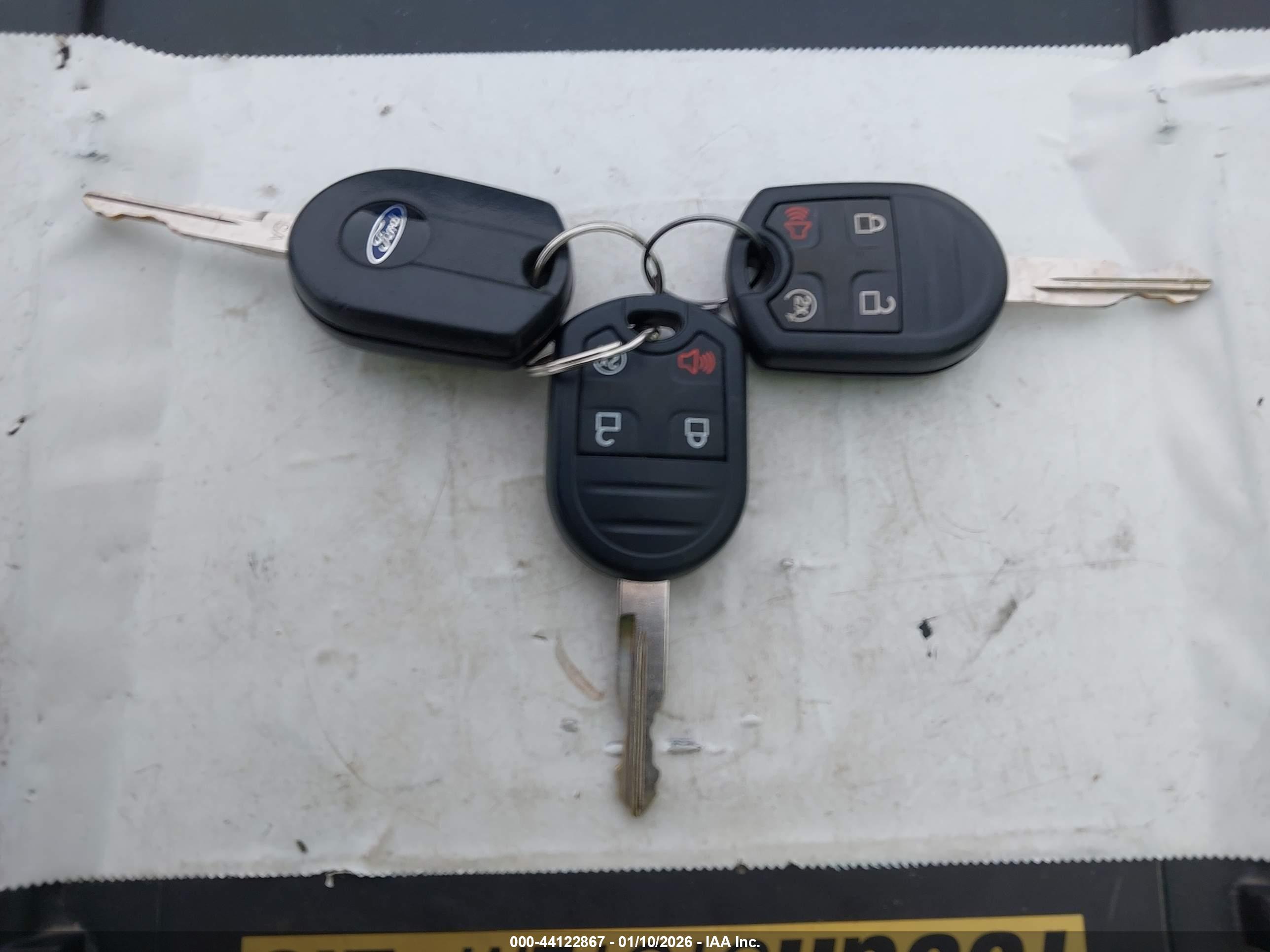 FORD EXPLORER image 11