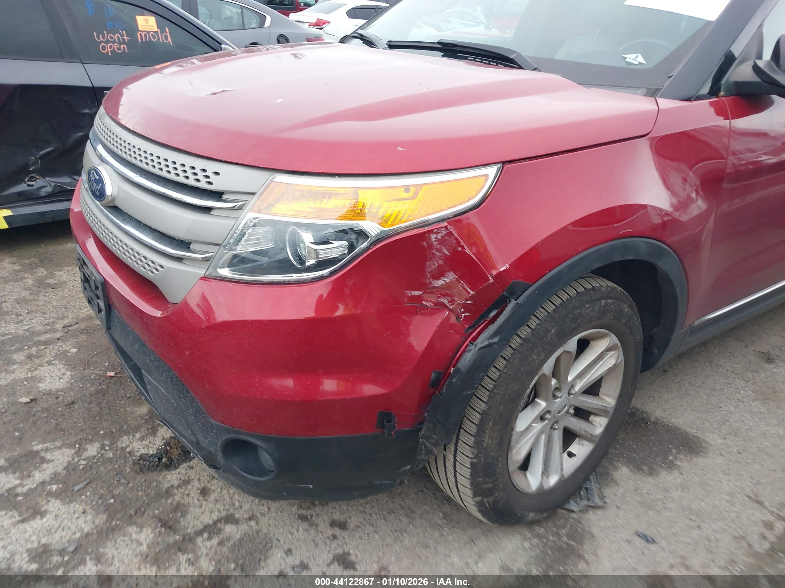 FORD EXPLORER image 6