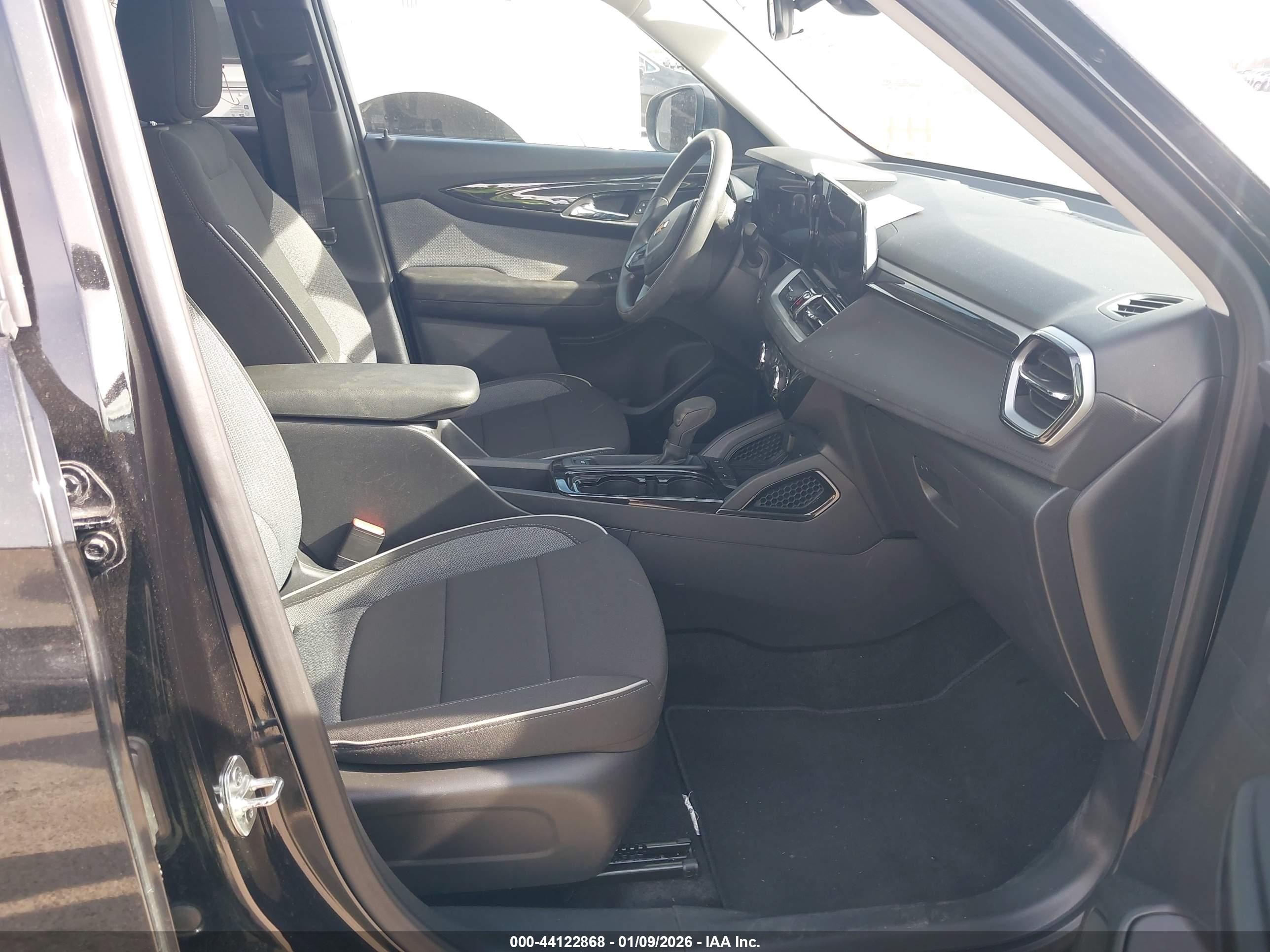 CHEVROLET TRAILBLAZER image 5