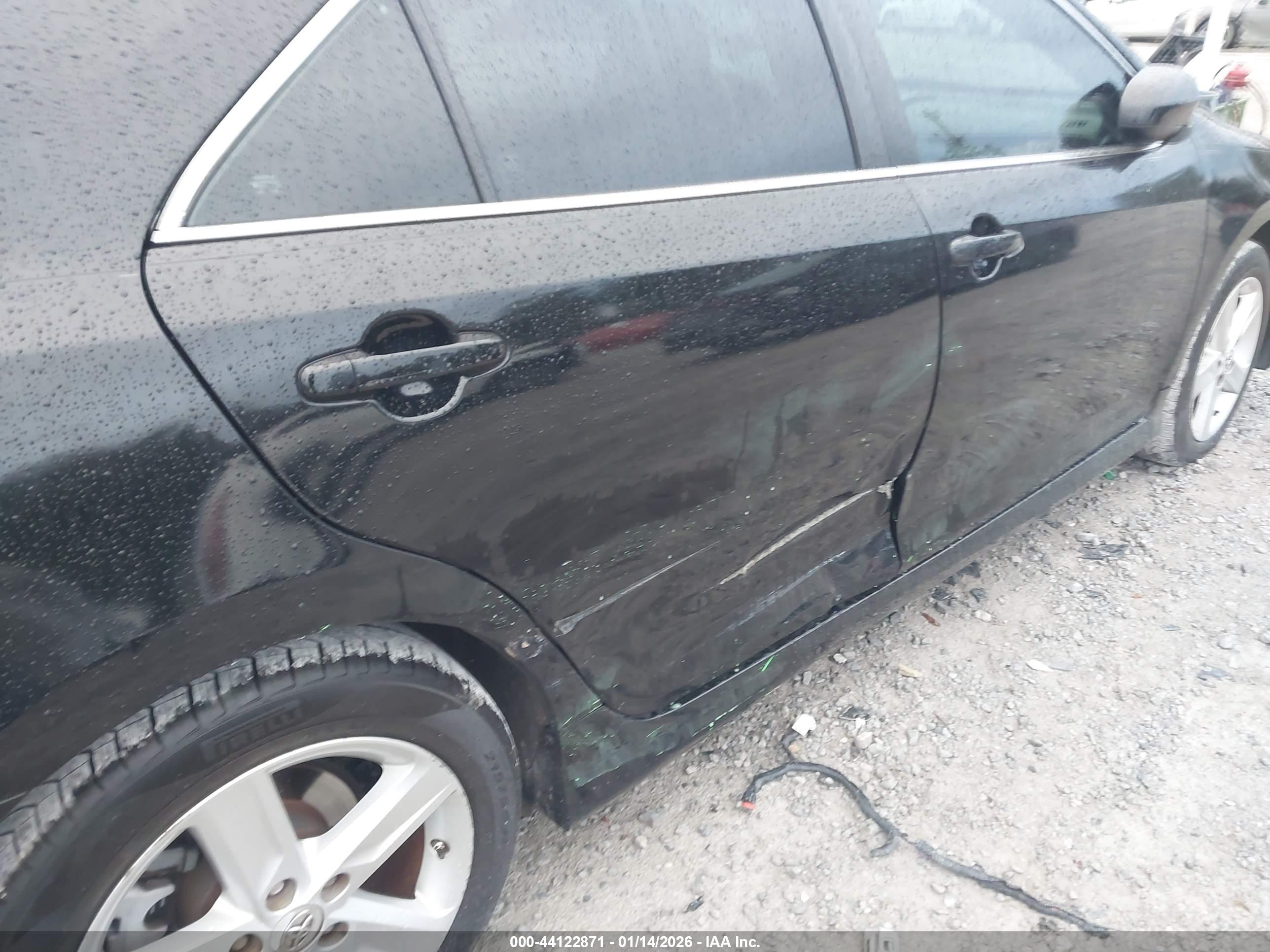 TOYOTA CAMRY image 6