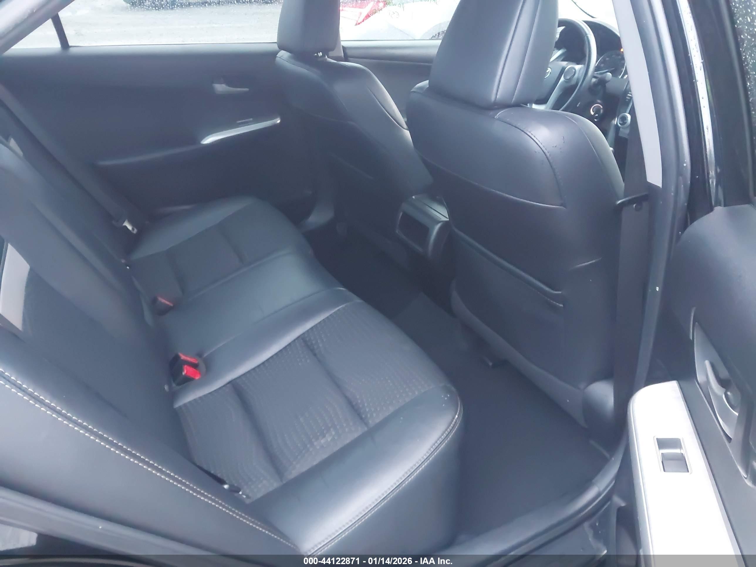TOYOTA CAMRY image 8