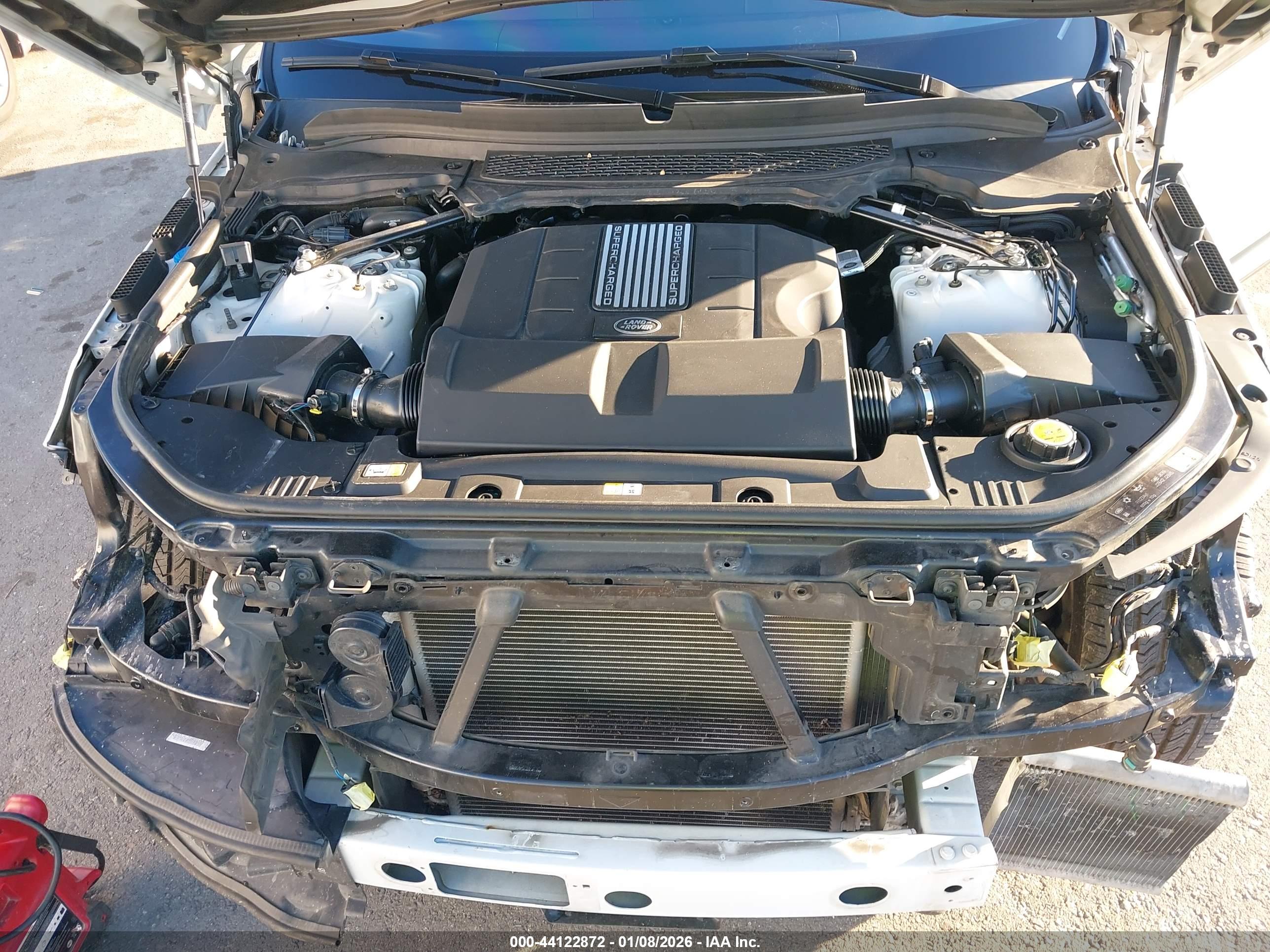 LAND ROVER image 10