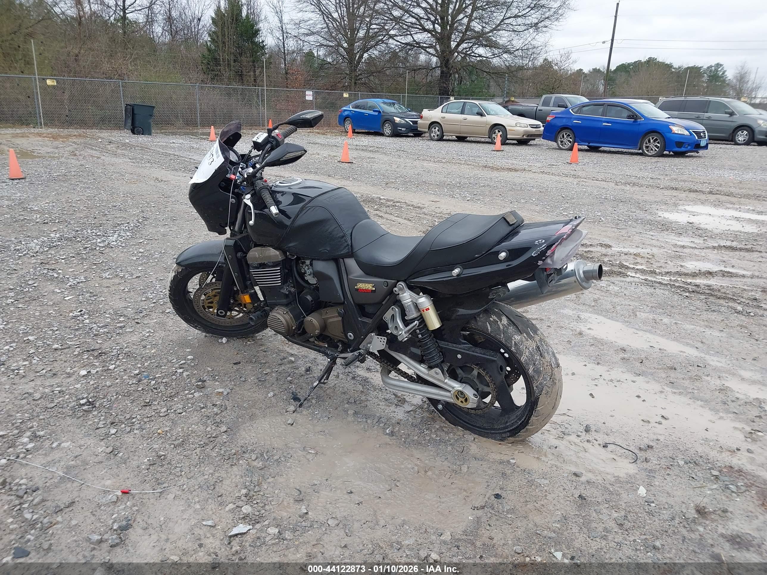 KAWASAKI ZR1200 image 3