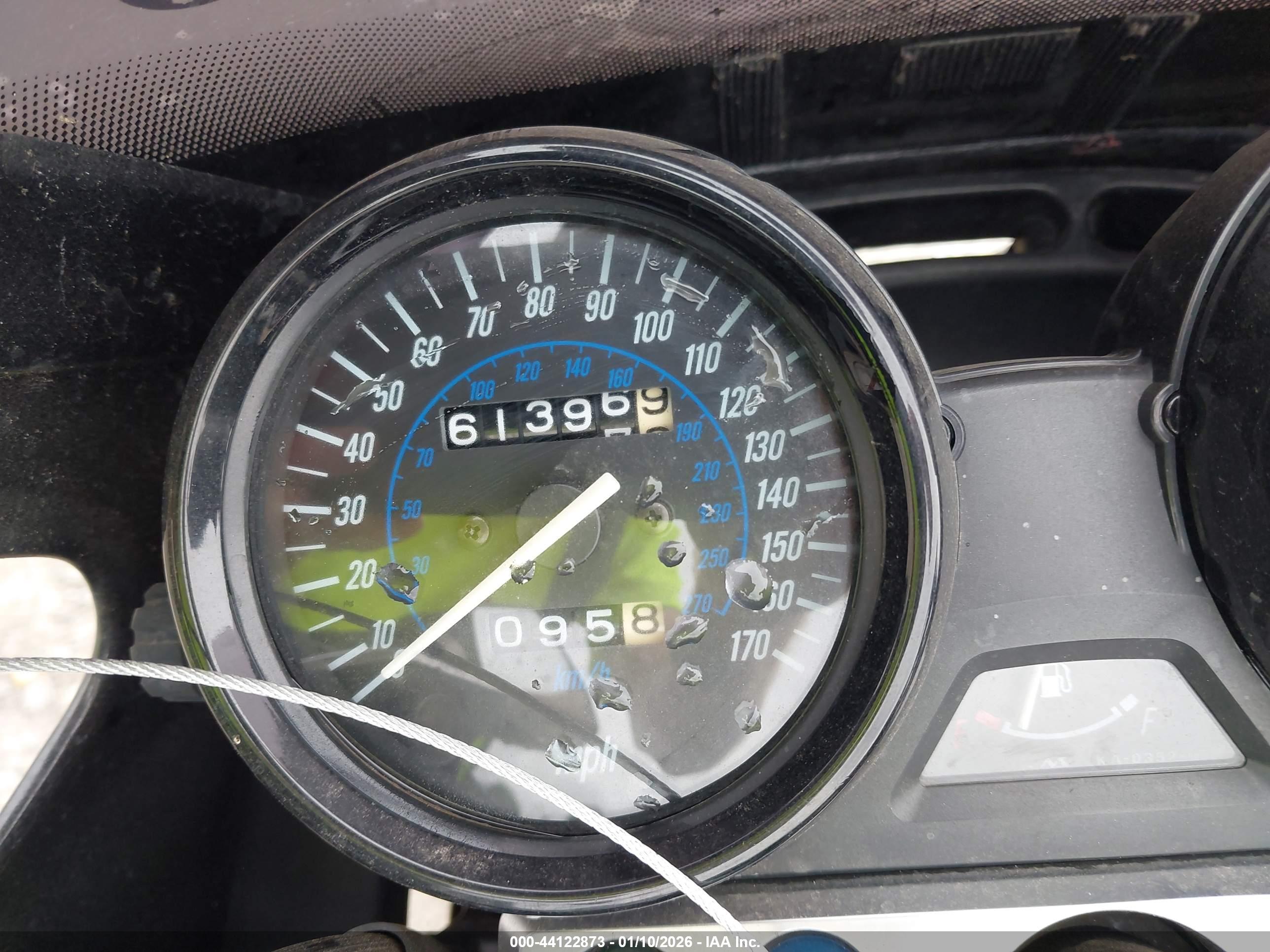 KAWASAKI ZR1200 image 7