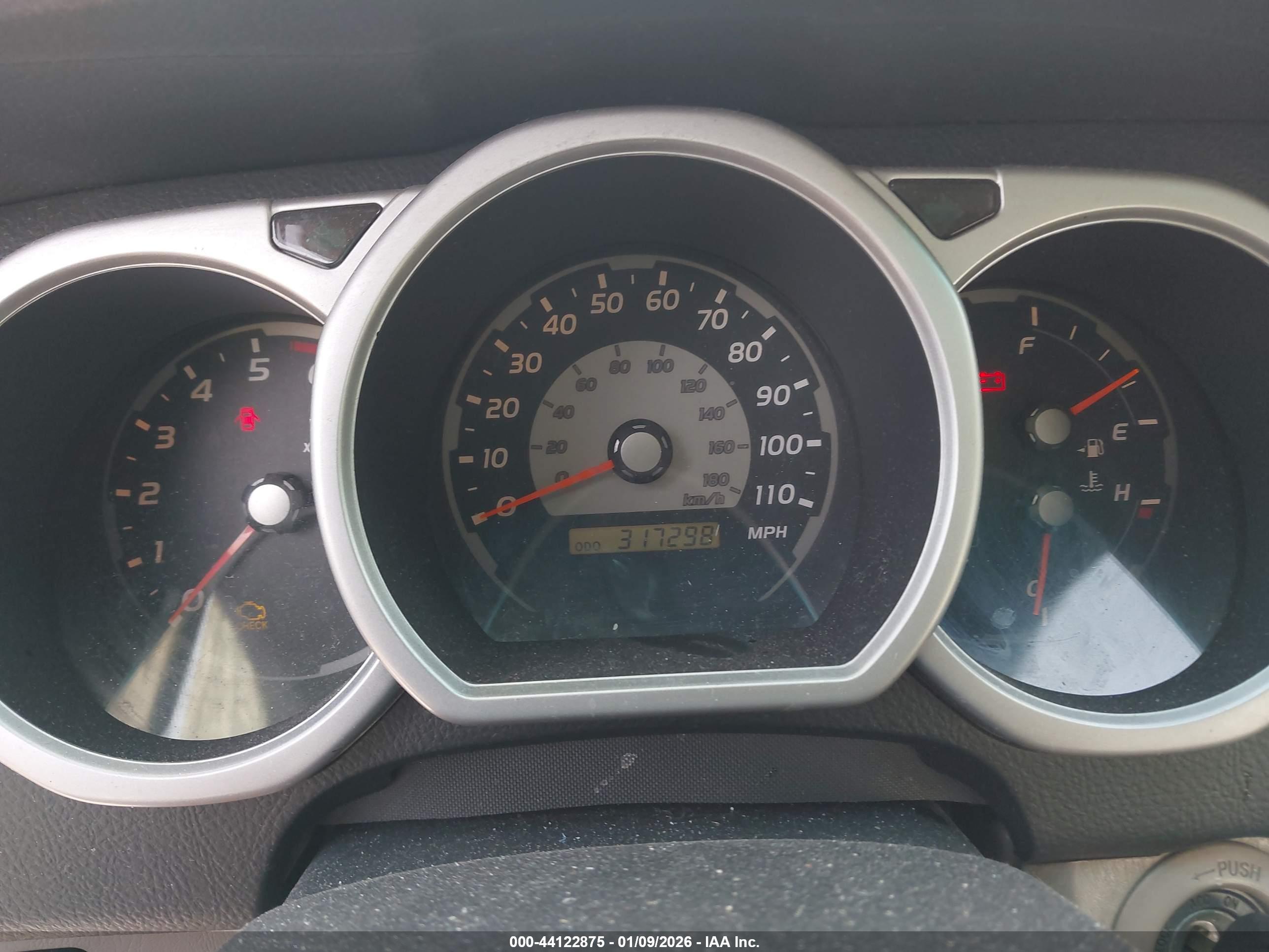 TOYOTA 4RUNNER image 7