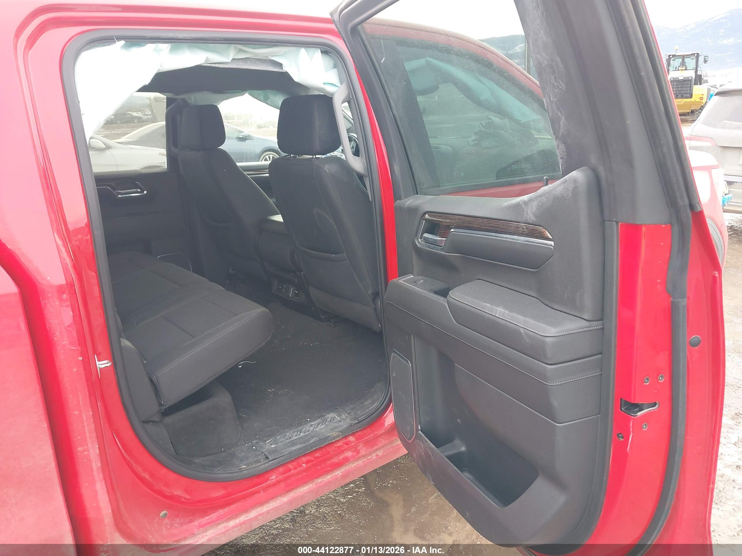 GMC SIERRA image 8