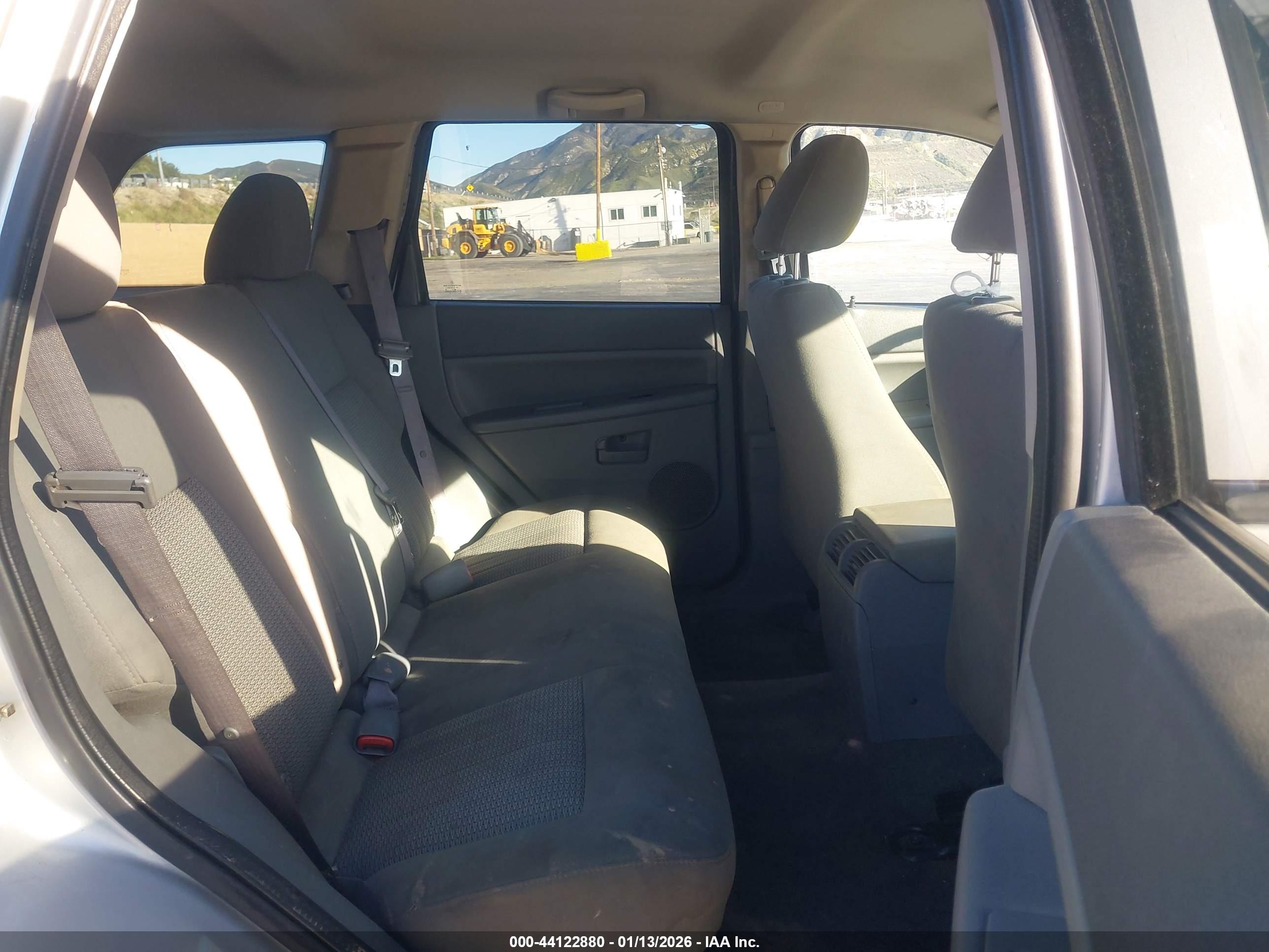 JEEP GRAND image 8