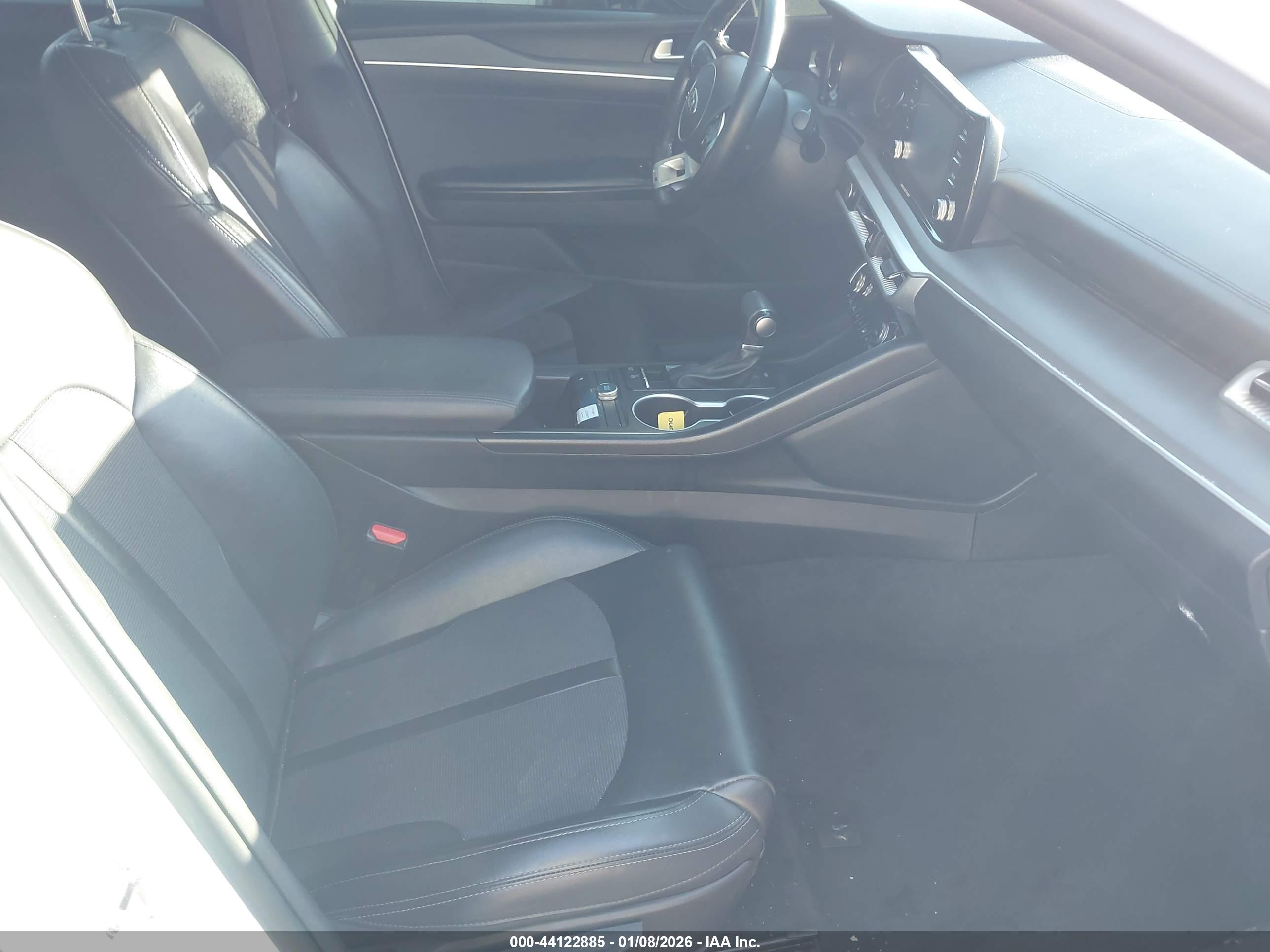 KIA K5 image 5