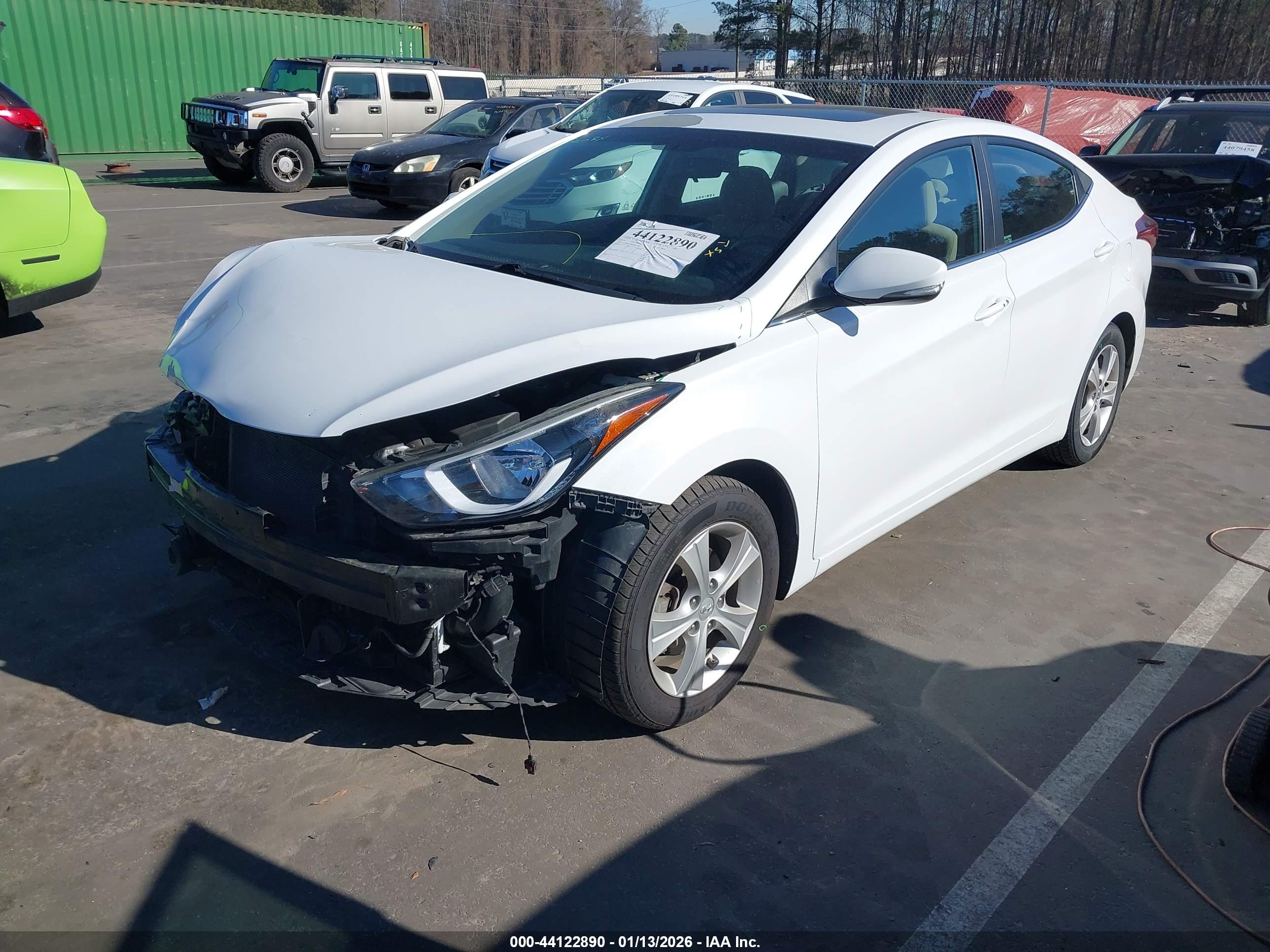 HYUNDAI ELANTRA image 2