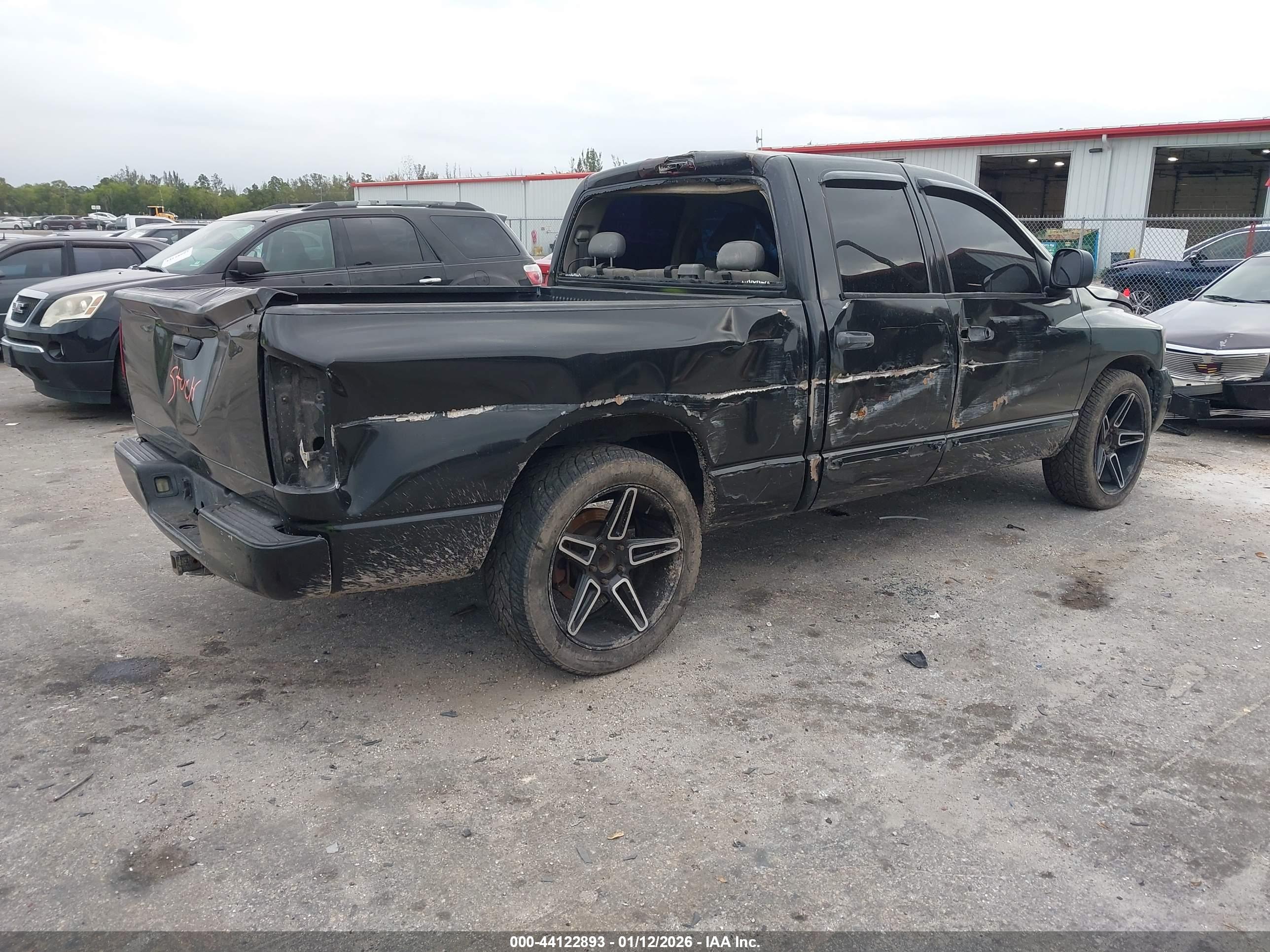 DODGE RAM image 4